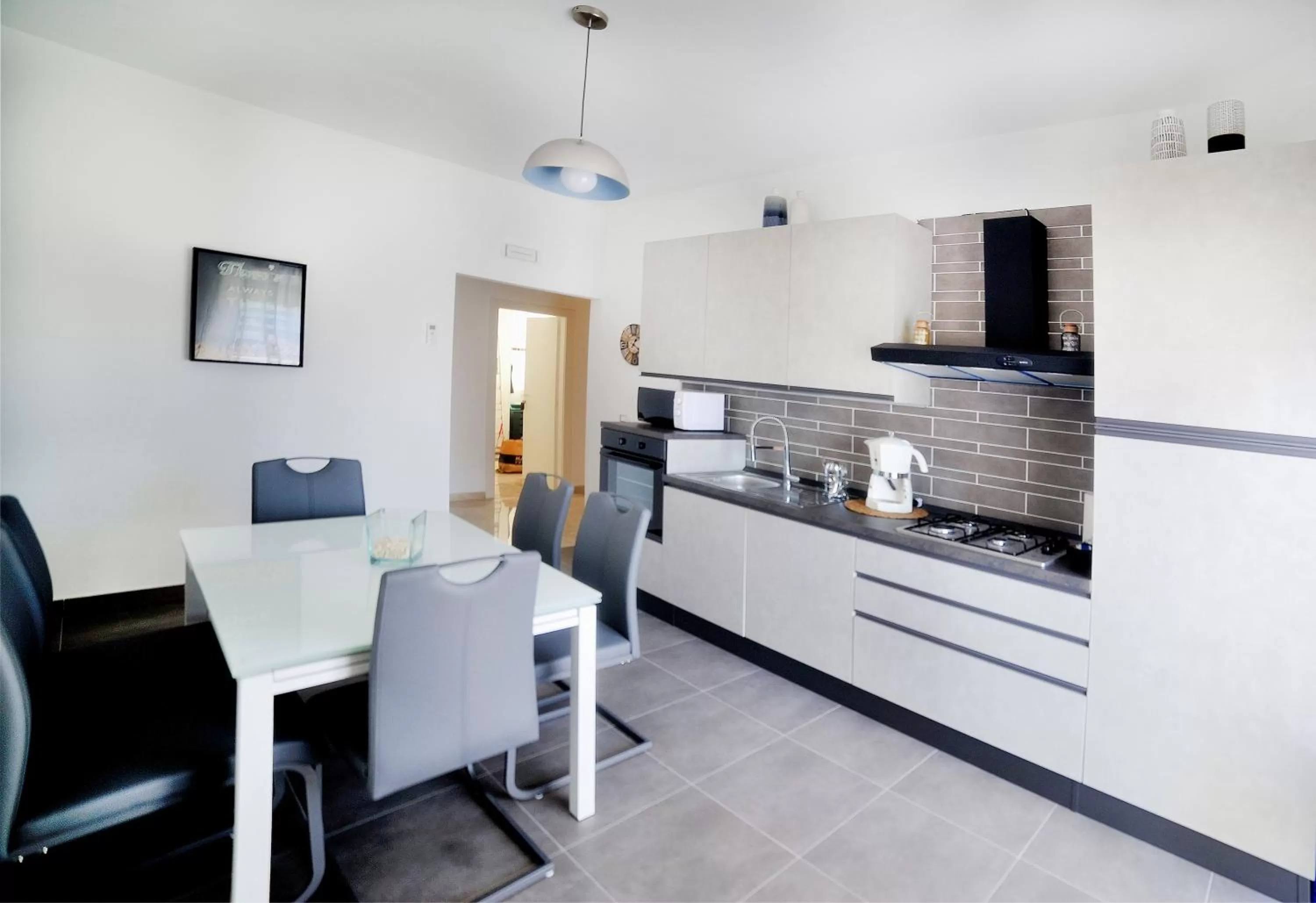 Kitchen or kitchenette, Kitchen/Kitchenette in B&B Donna Maria