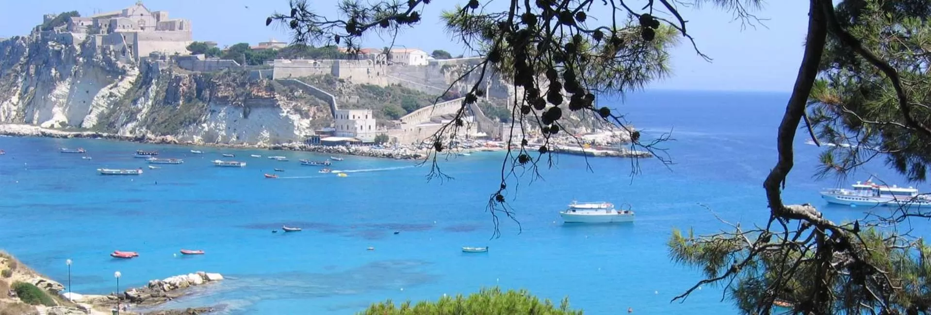 Natural landscape in B&B La Maison del Borgo