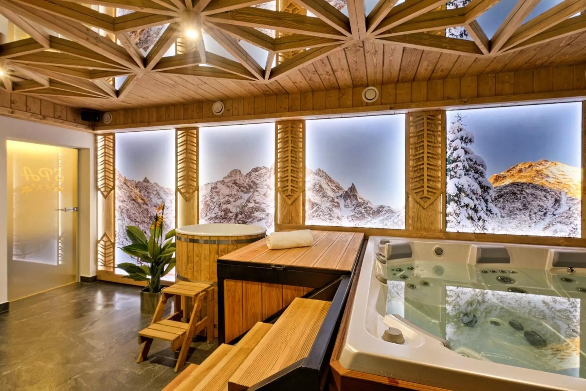 Hot Tub in Rezydencja Górska Odkryj Zakopane