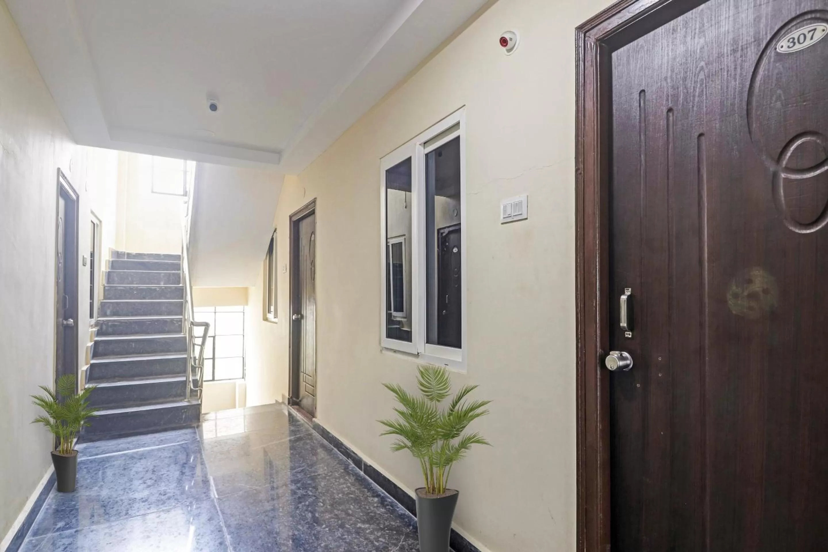 Lobby or reception in Super Hotel O Honey Heights Near Botanical Garden