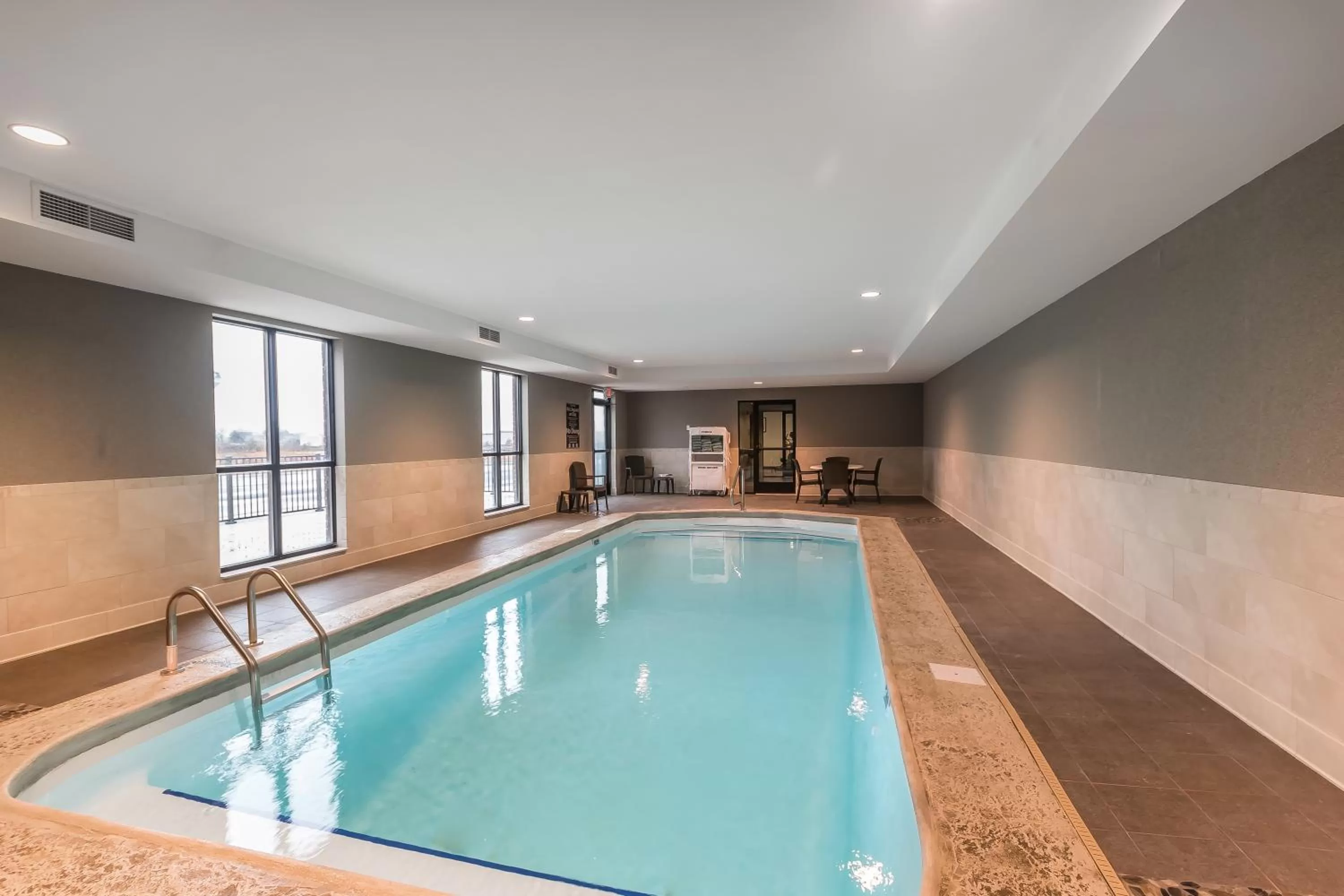 Swimming pool in Sleep Inn & Suites Columbia