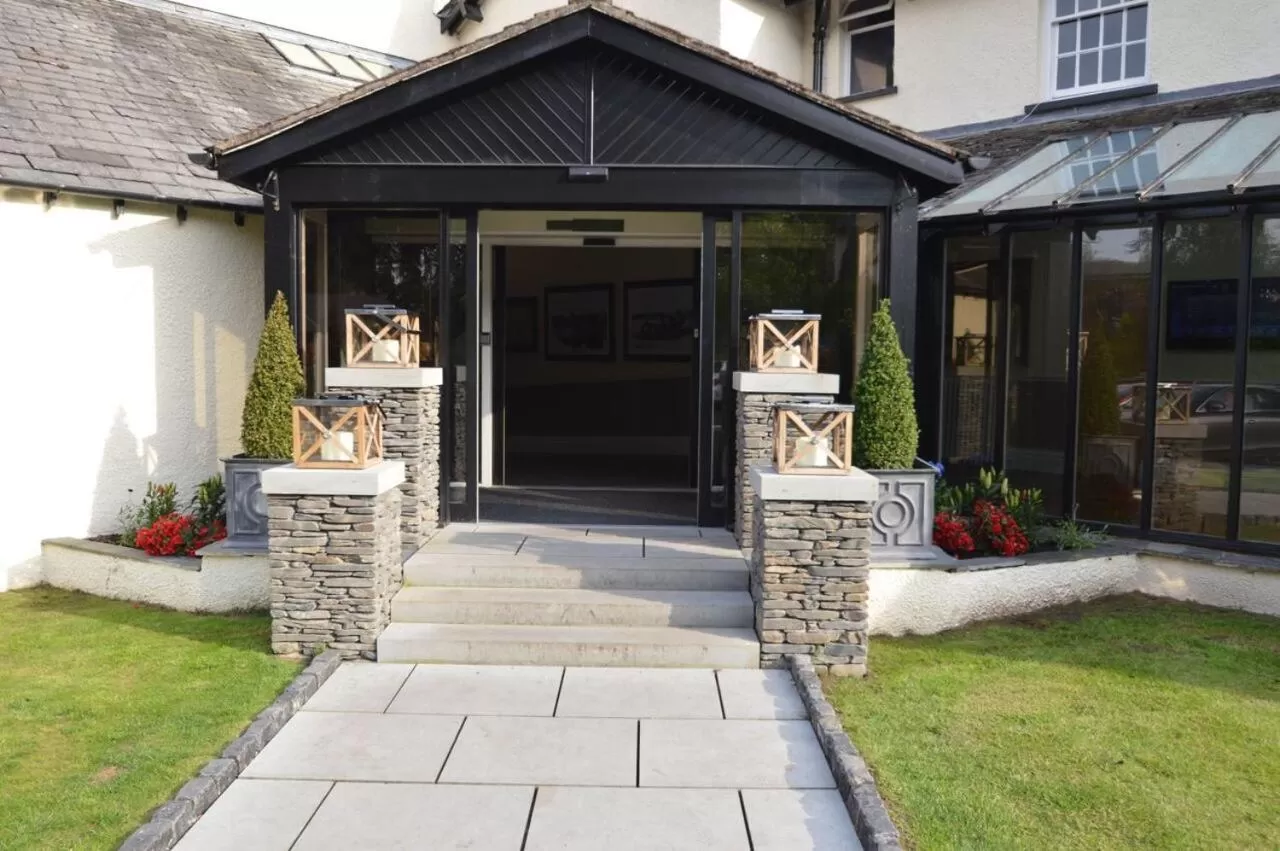 Facade/entrance in Lakes Hotel & Spa