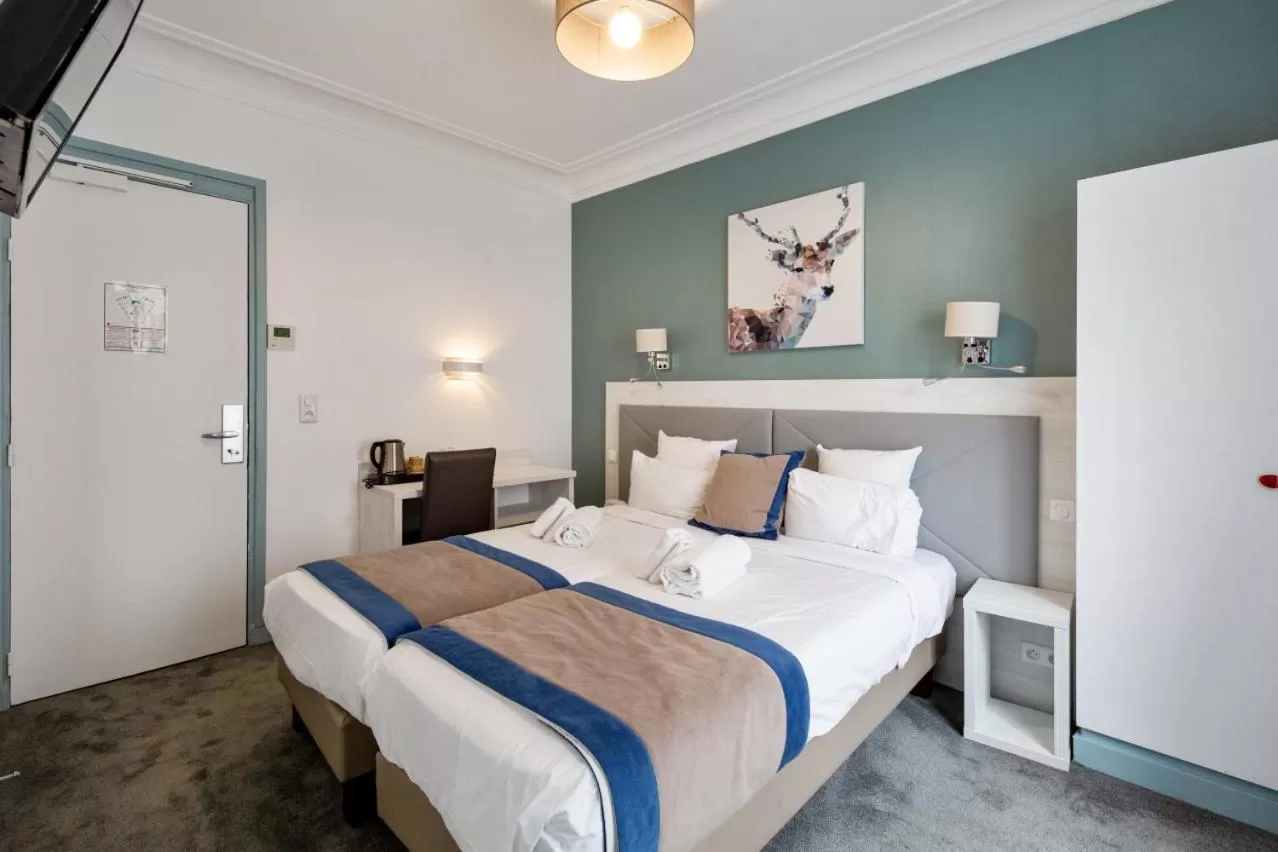 Bed in Grand Hôtel Des Gobelins