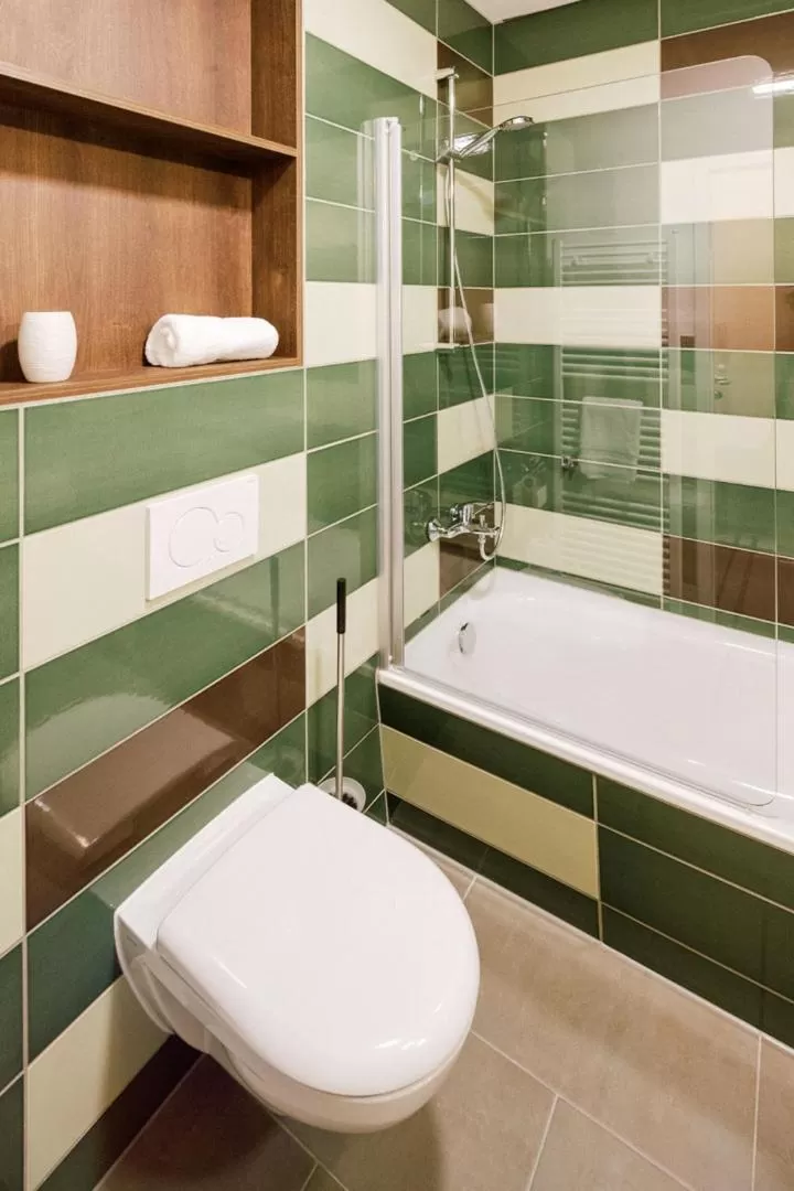 Bathroom in Hotel am Zoo