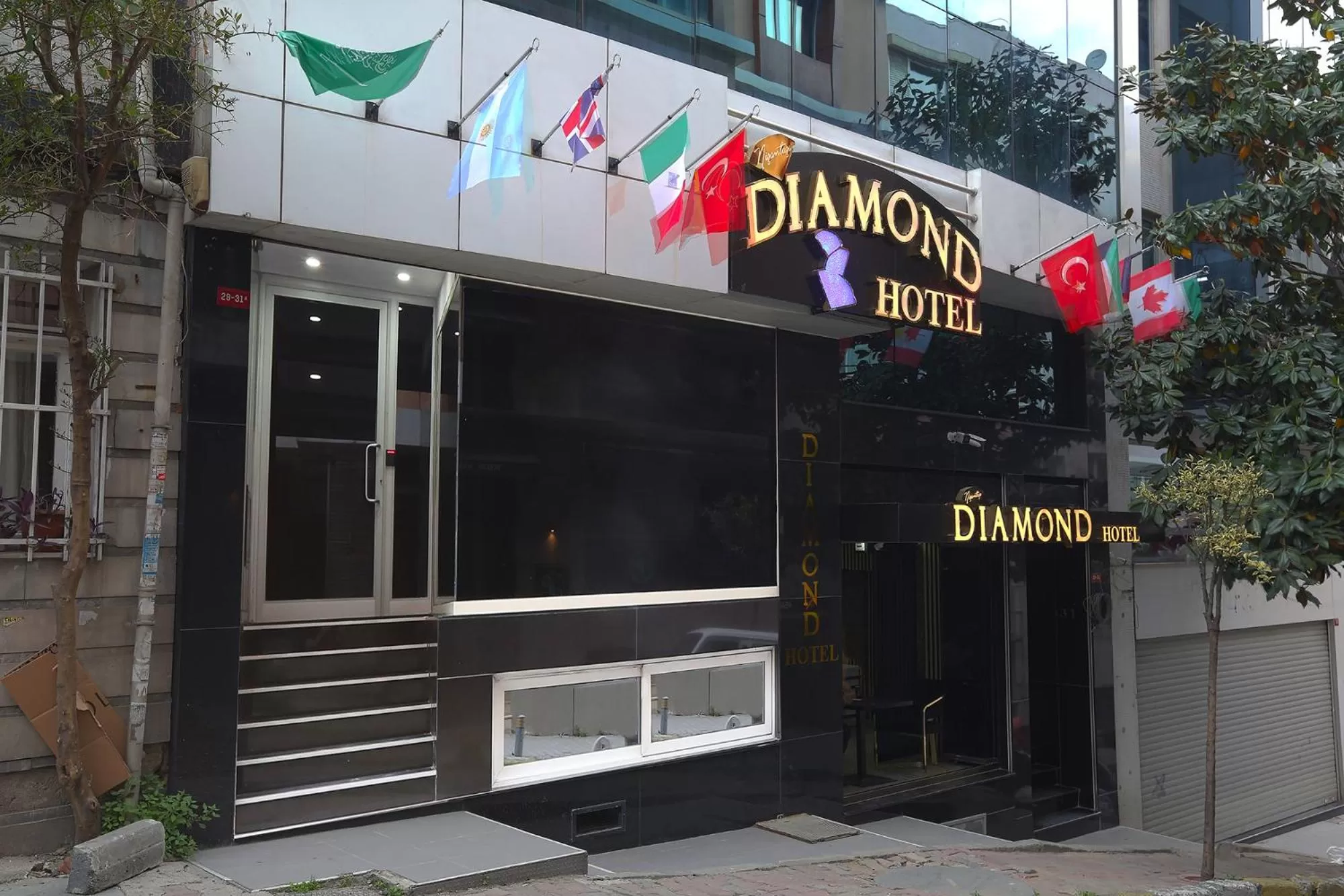 Facade/entrance in Nişantaşı Diamond Hotel
