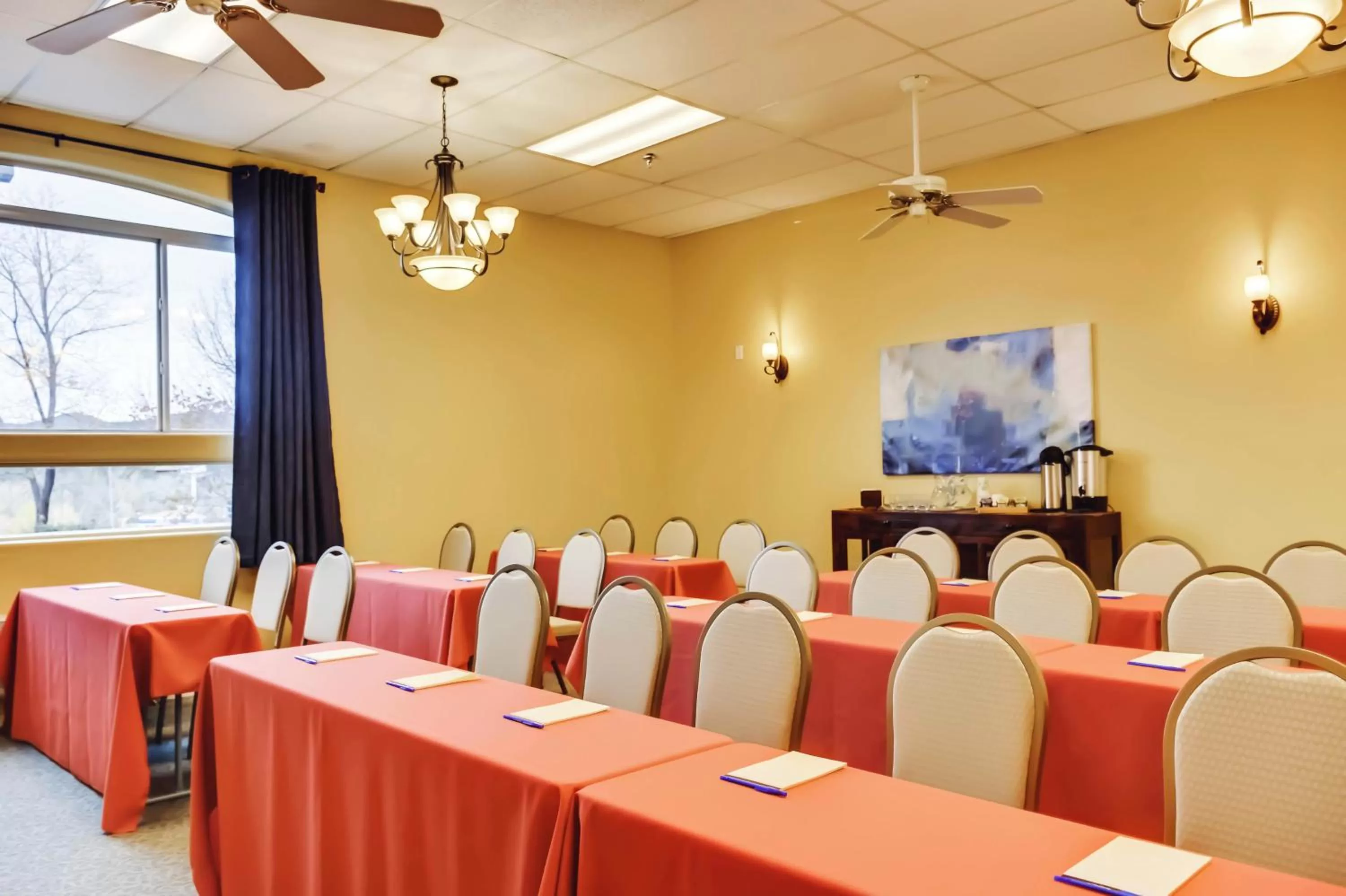 Business facilities in Forest Villas Hotel