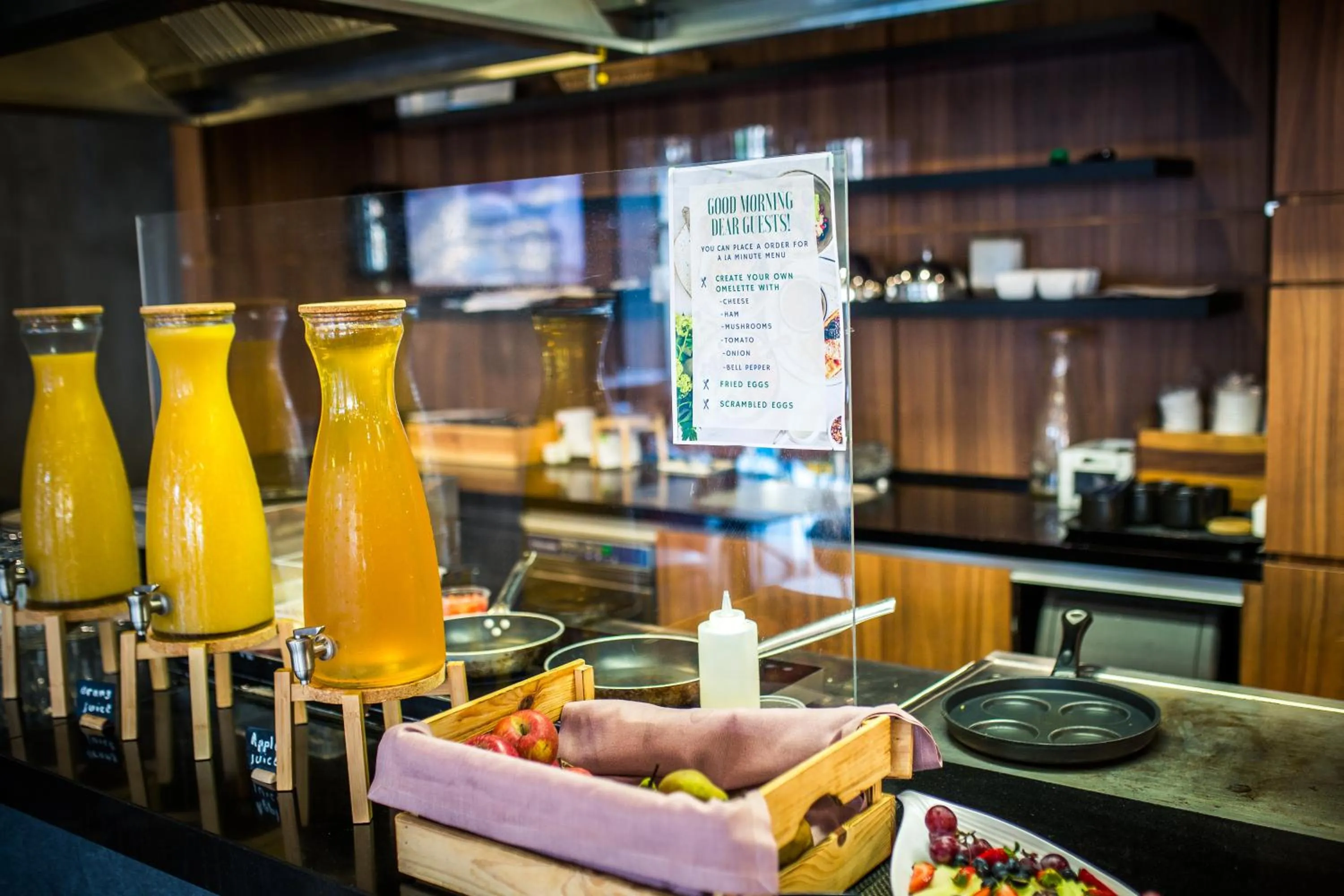 Restaurant/places to eat in Mercure Riga Centre