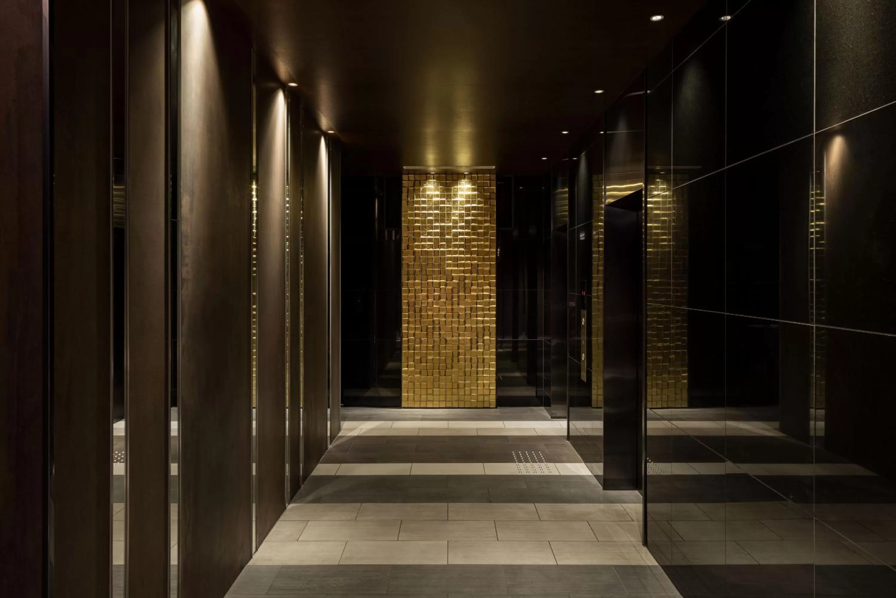 Lobby or reception in the b namba-kuromon