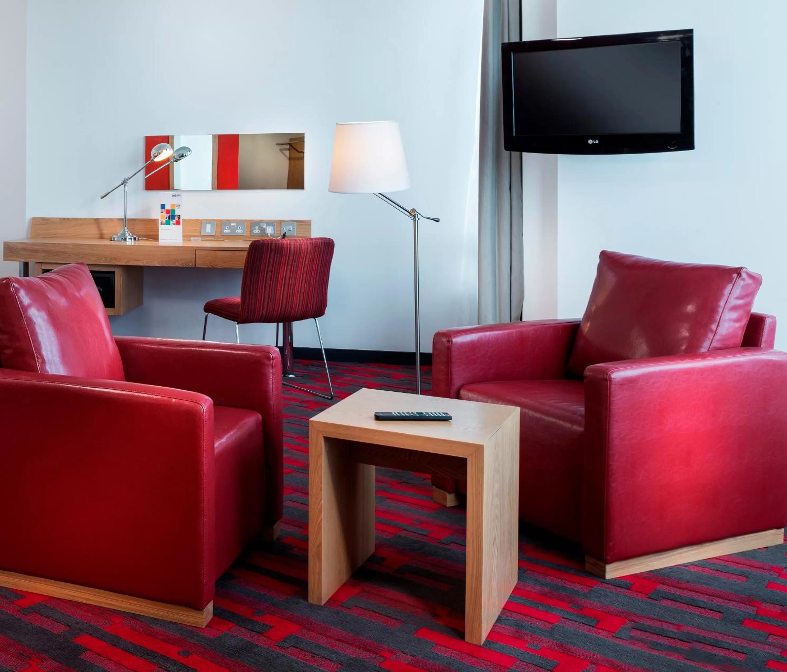 Seating area in Park Inn by Radisson Aberdeen