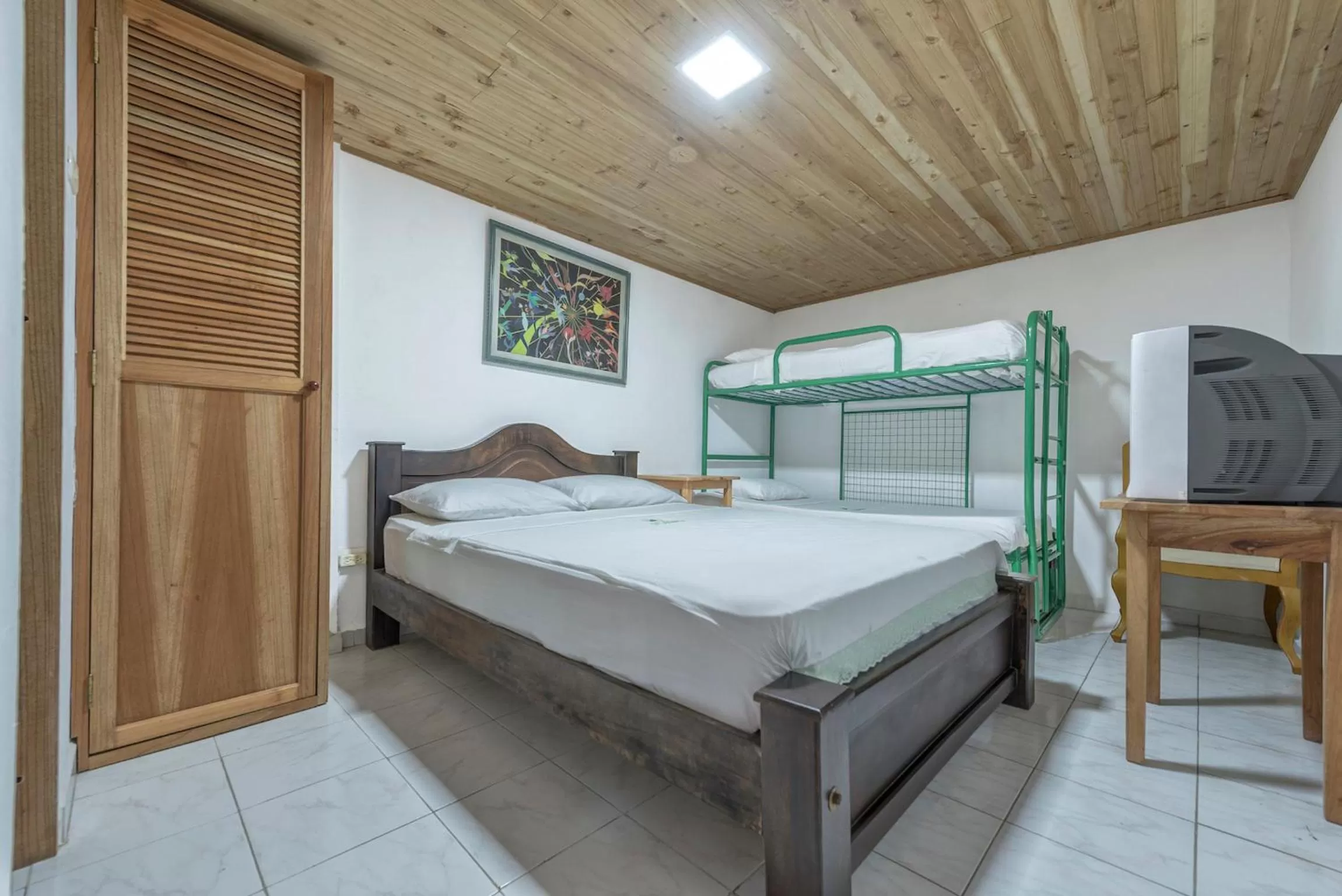Photo of the whole room, Bed in Eco Lodge La Juanita