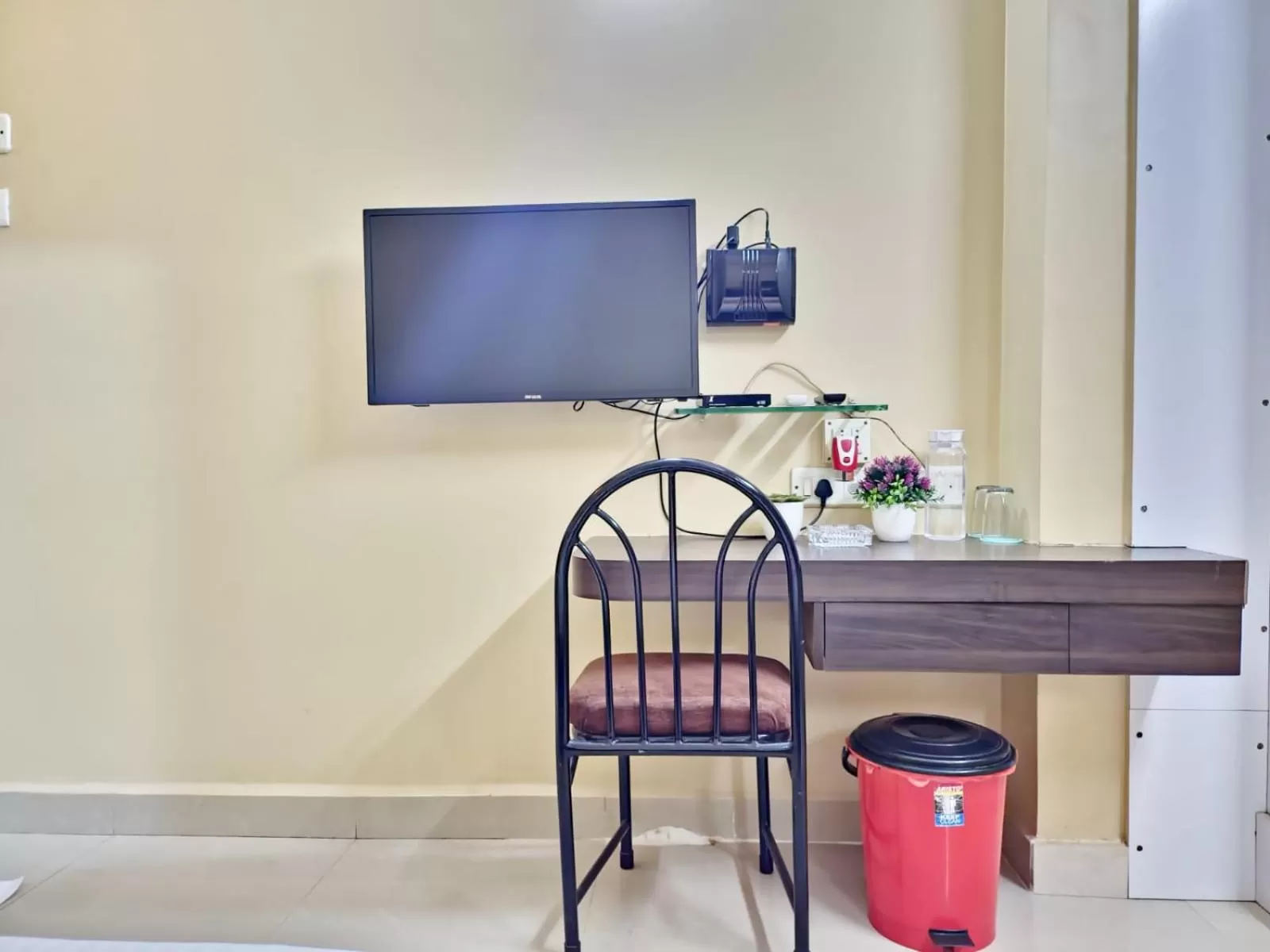 TV/Entertainment Center in Bhimas Inn - Near Central Railway Station