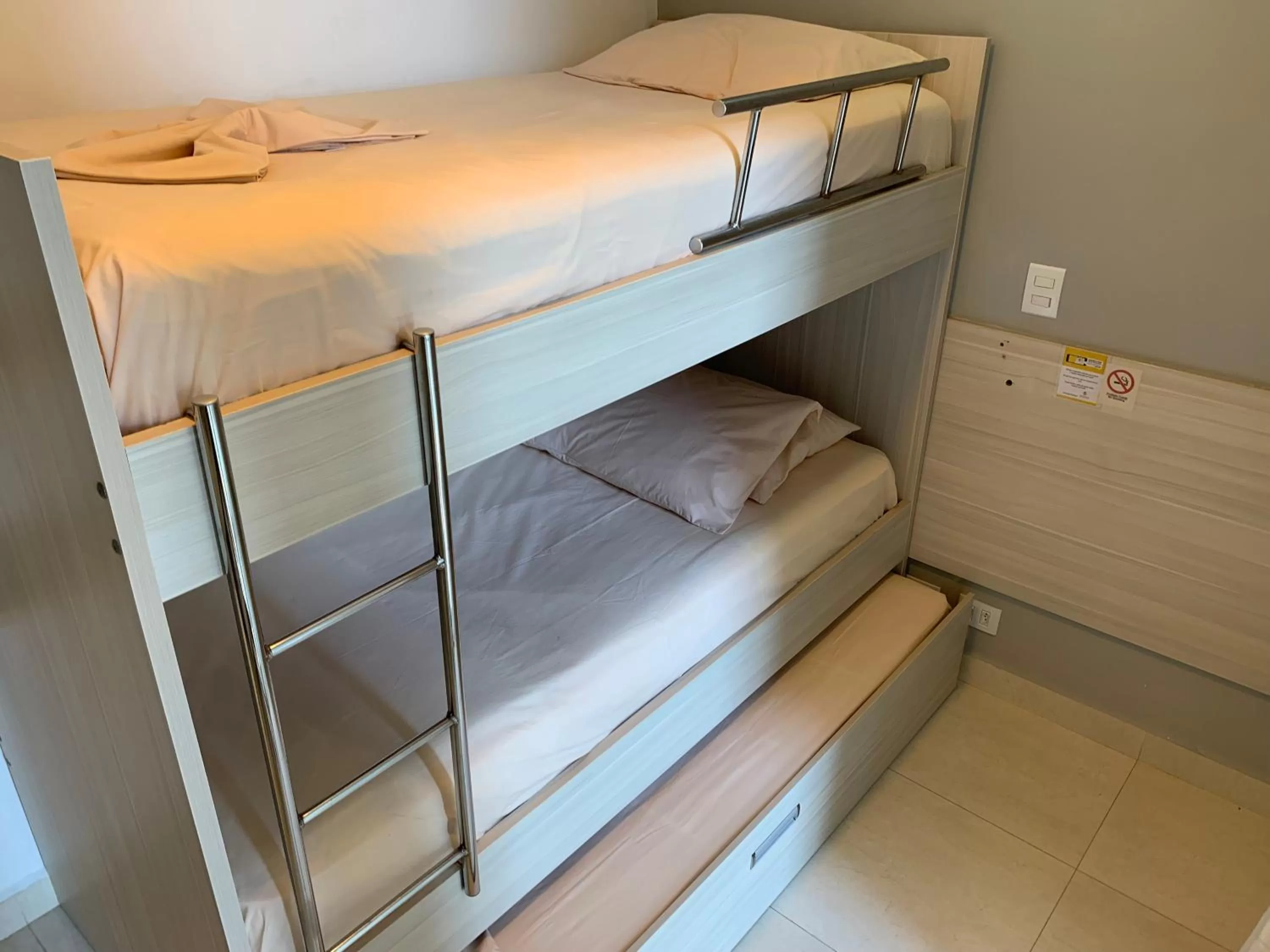 Bed, Bunk Bed in Grand Hotel Guarujá - A sua Melhor Experiência na Praia!