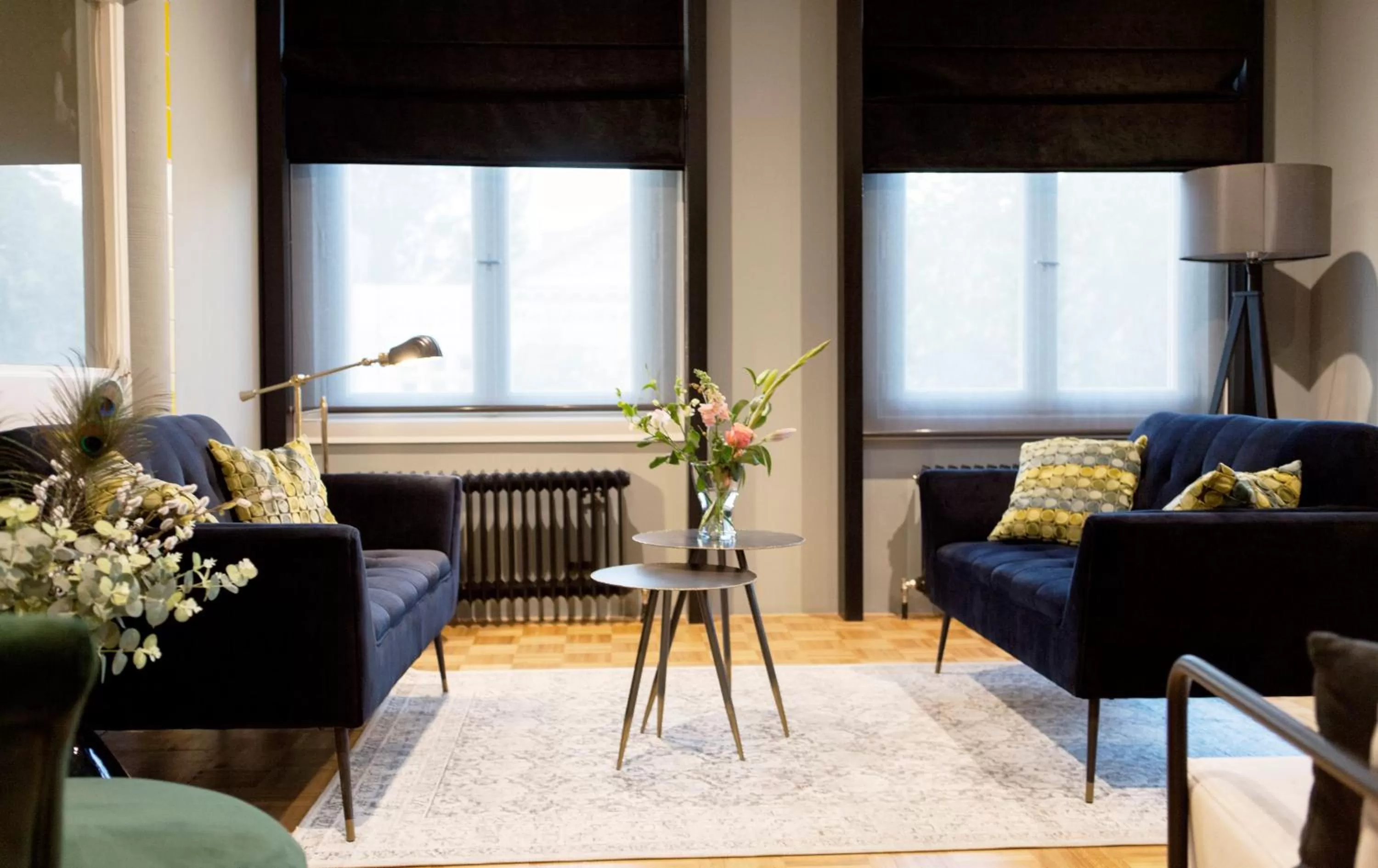 Seating area in Quentin Zoo hotel