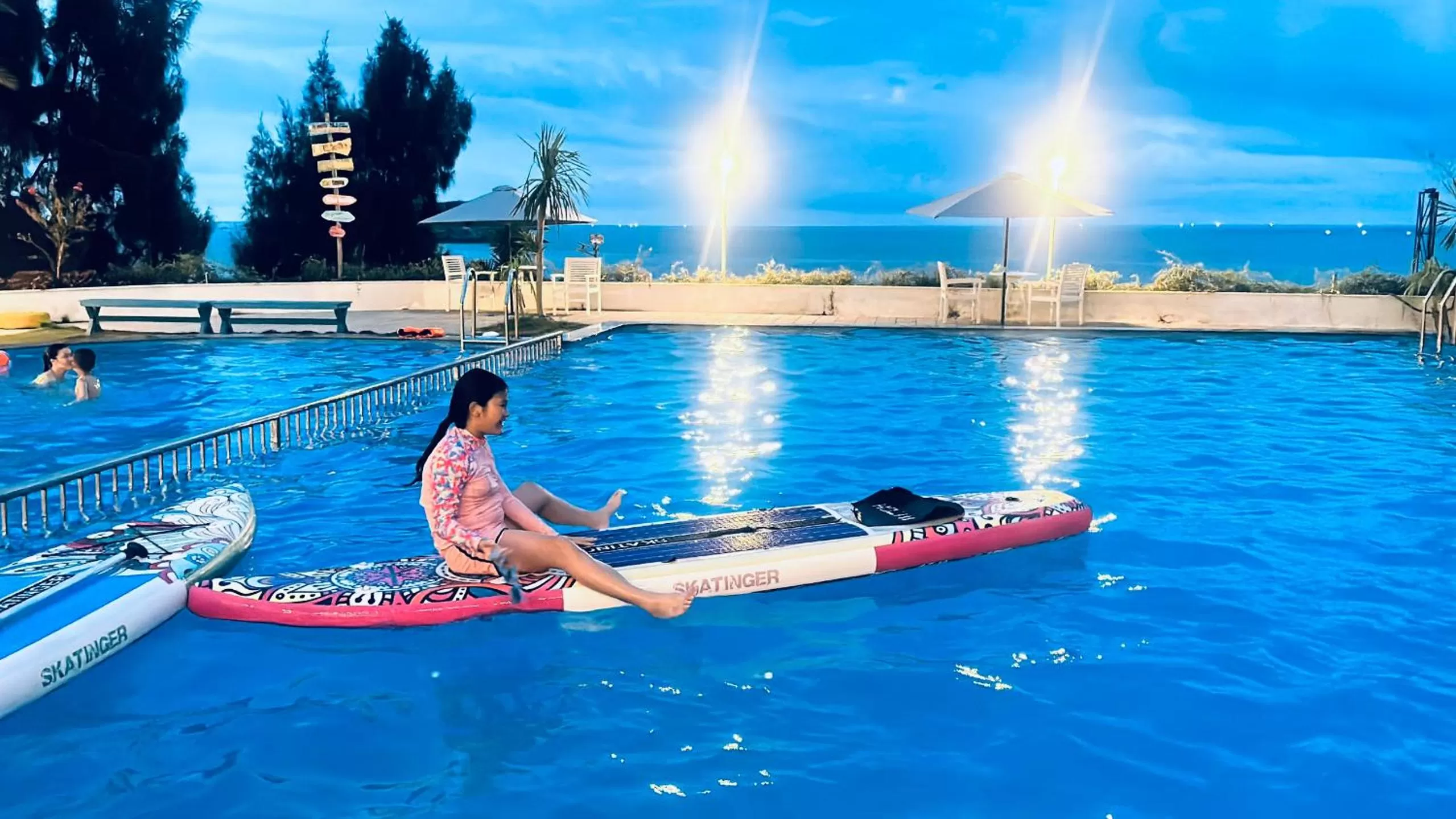 Swimming Pool in RUBEACH HOTEL & REROST