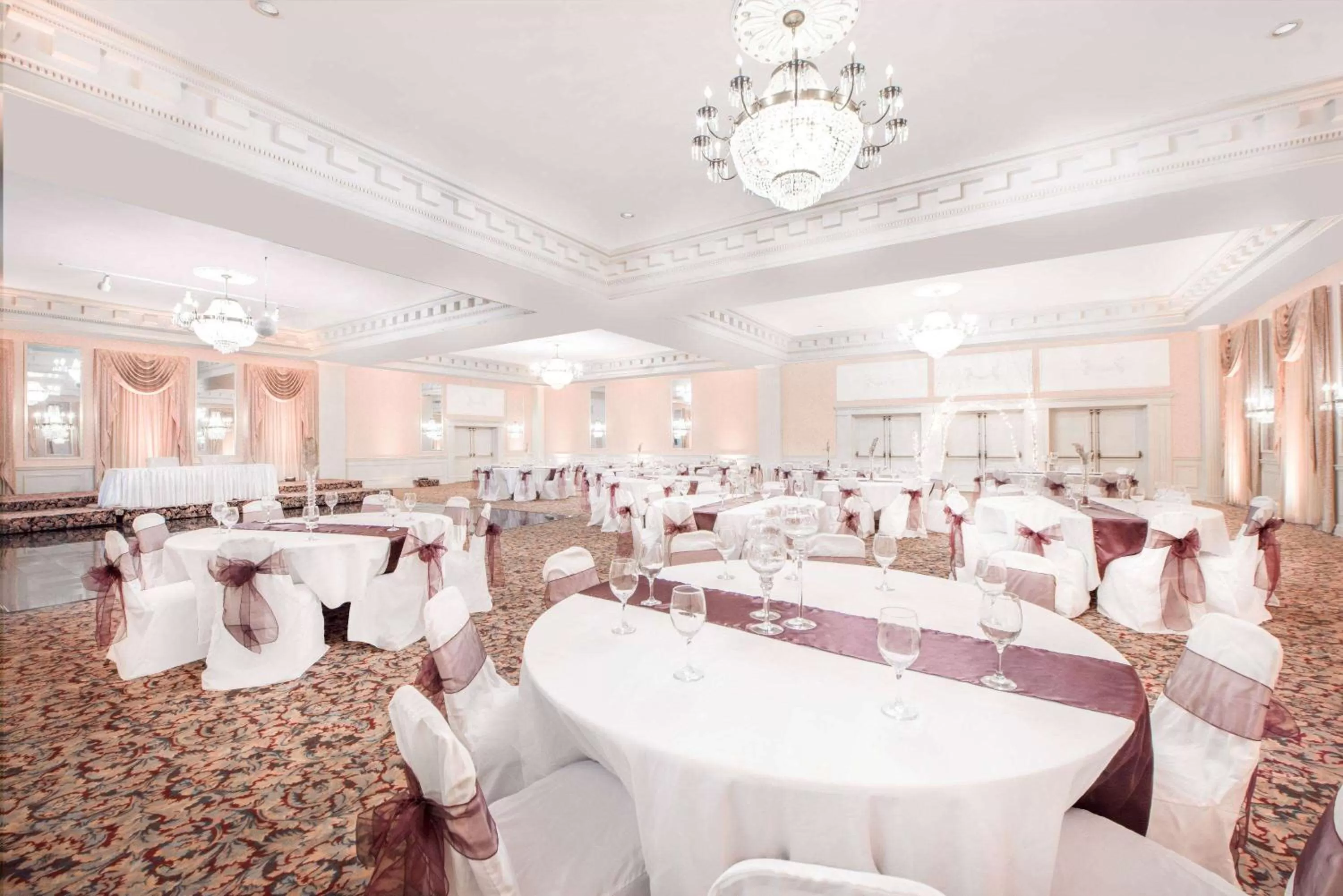 Banquet/Function facilities, Banquet Facilities in Howard Johnson by Wyndham Burlington