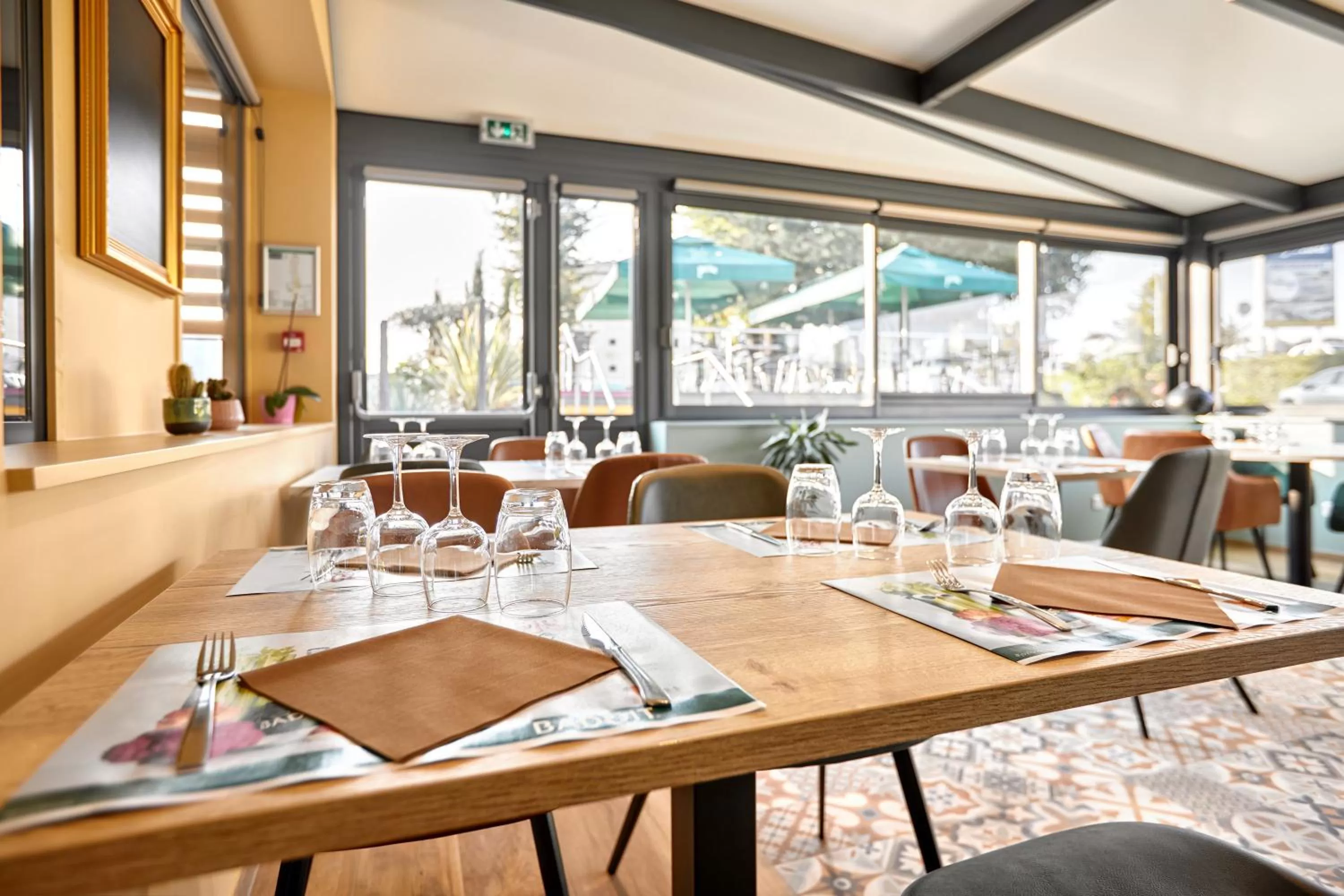 Restaurant/places to eat in Kyriad La Roche Sur Yon