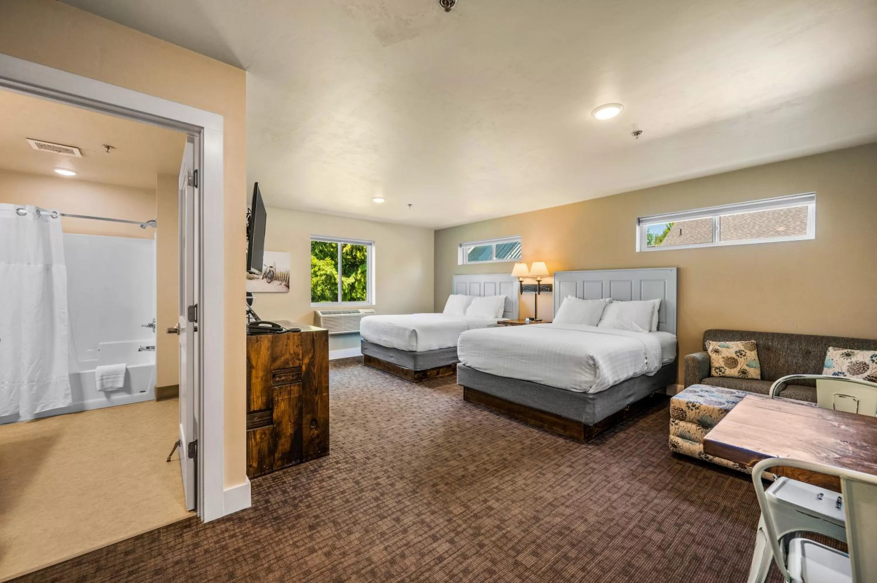 Bedroom, Bed in Julie's Park Cafe & Motel