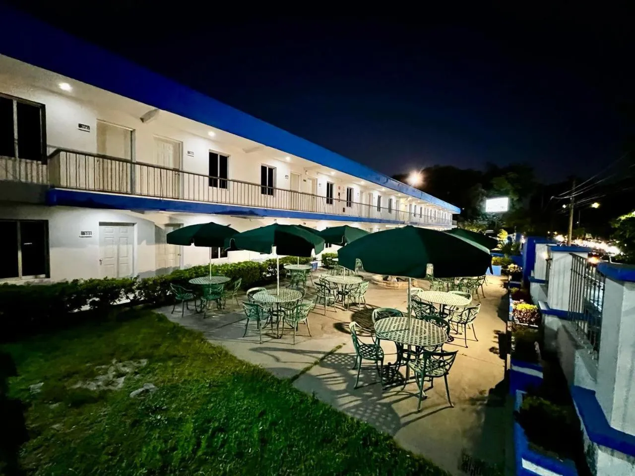 Expo Hotel Guadalajara - Zona Expo frente al Centro de Convenciones