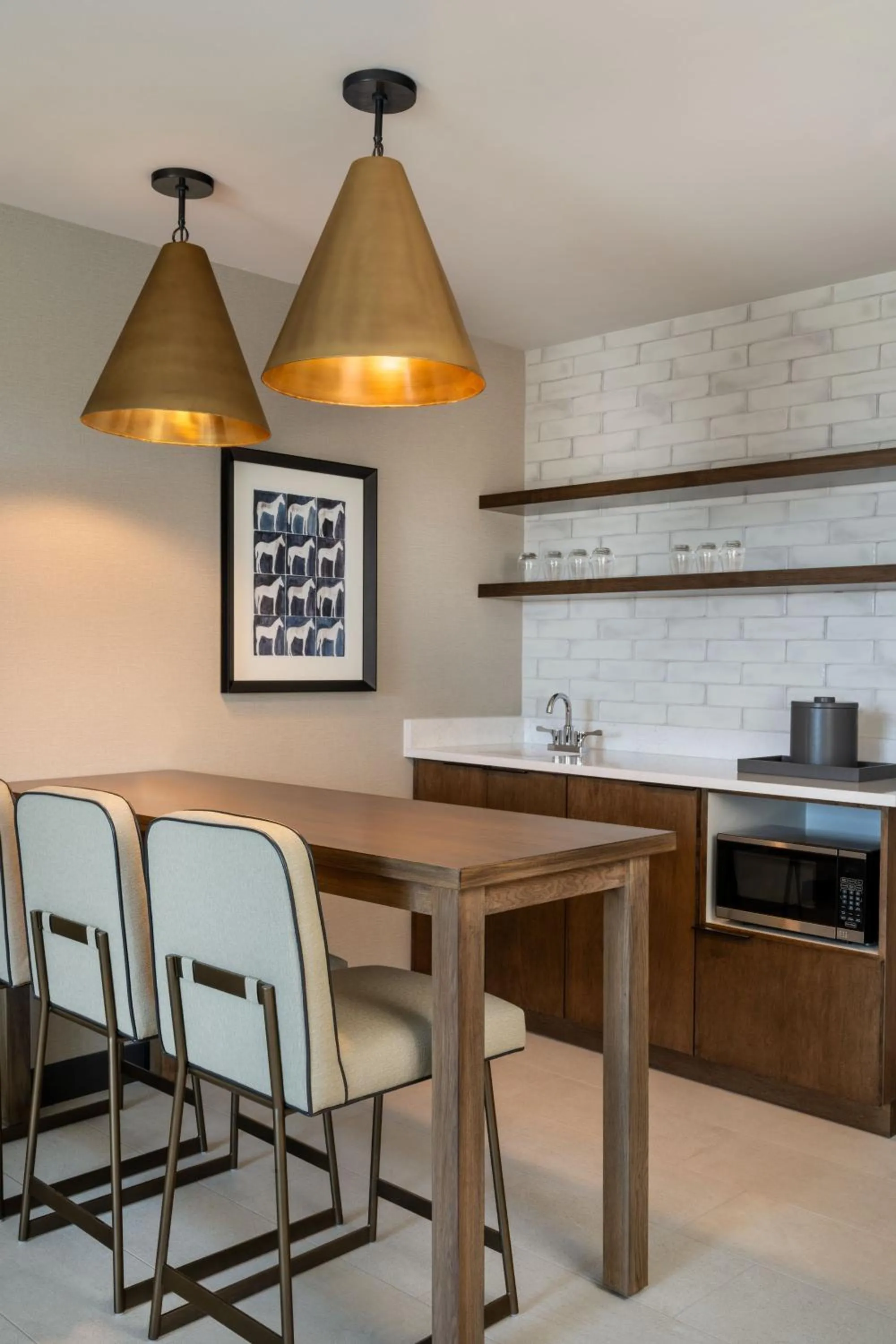 Kitchen or kitchenette in Delta Hotels by Marriott Wichita Falls Convention Center