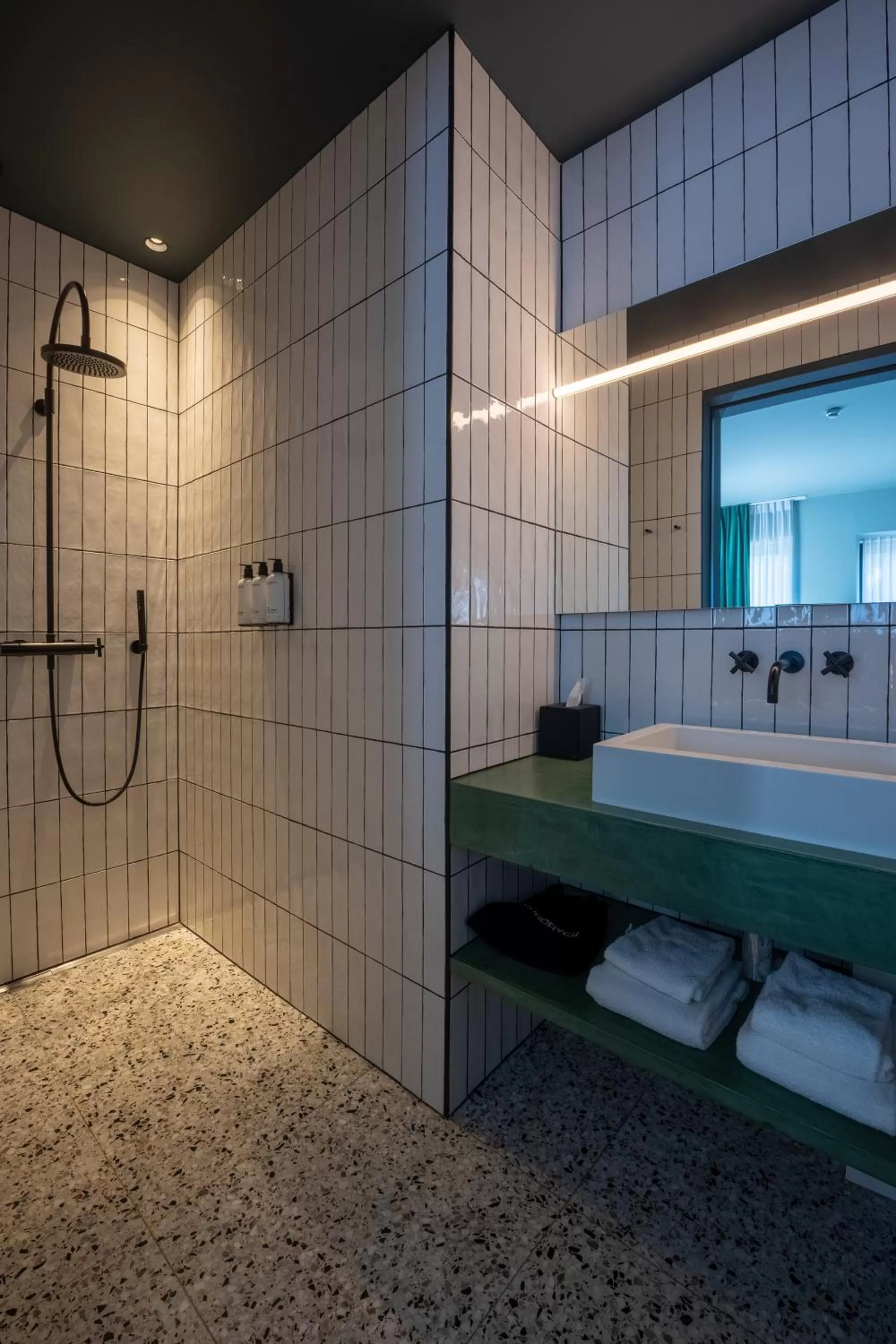 Bathroom in U Eat & Sleep Antwerp