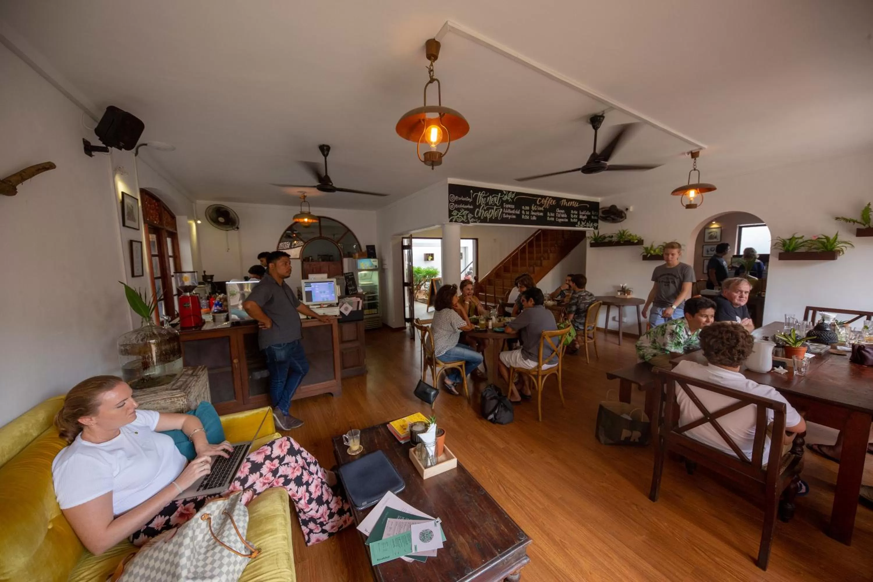 Restaurant/places to eat in Srilax