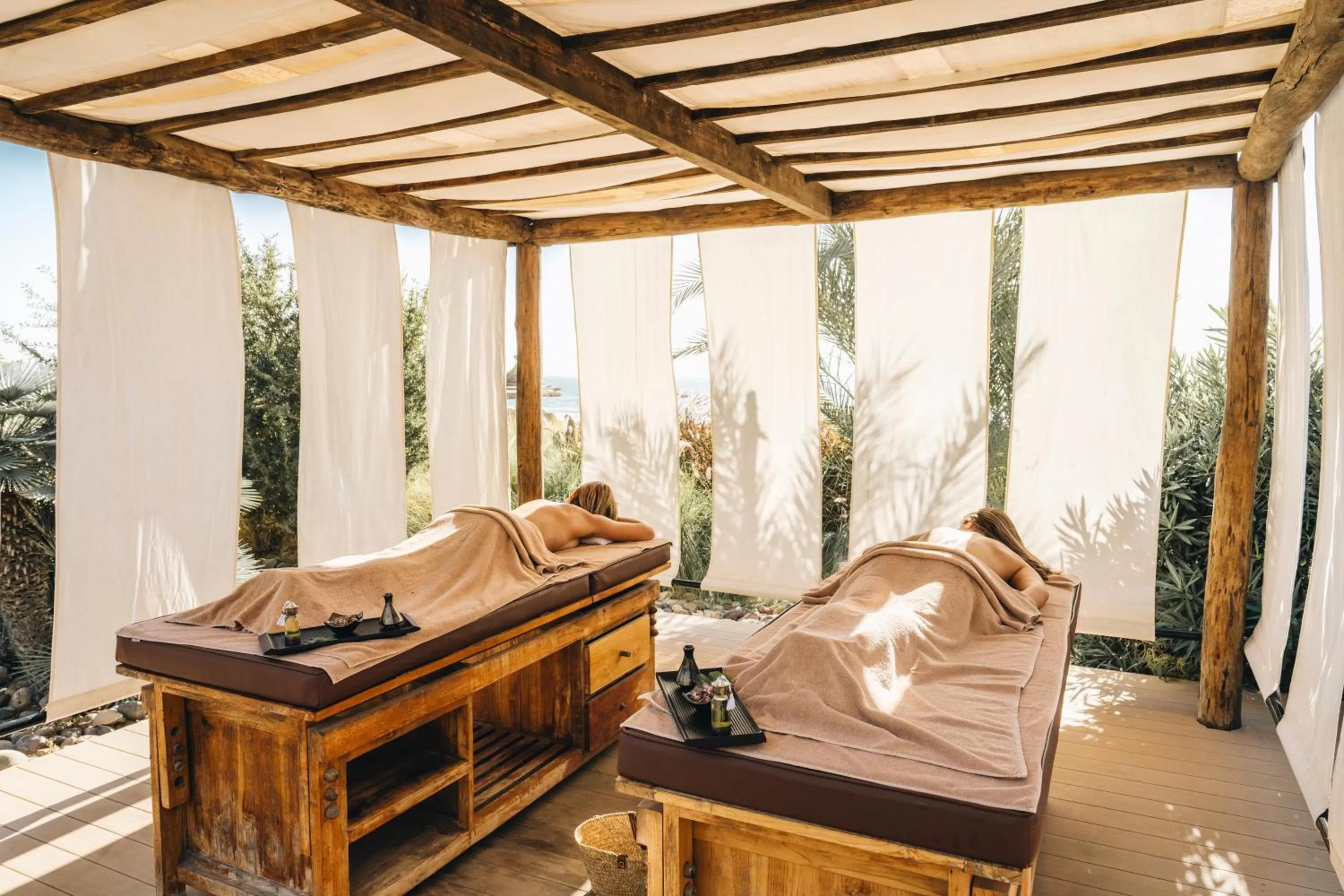 Spa and wellness centre/facilities in Paradis Plage Surf Yoga & Spa