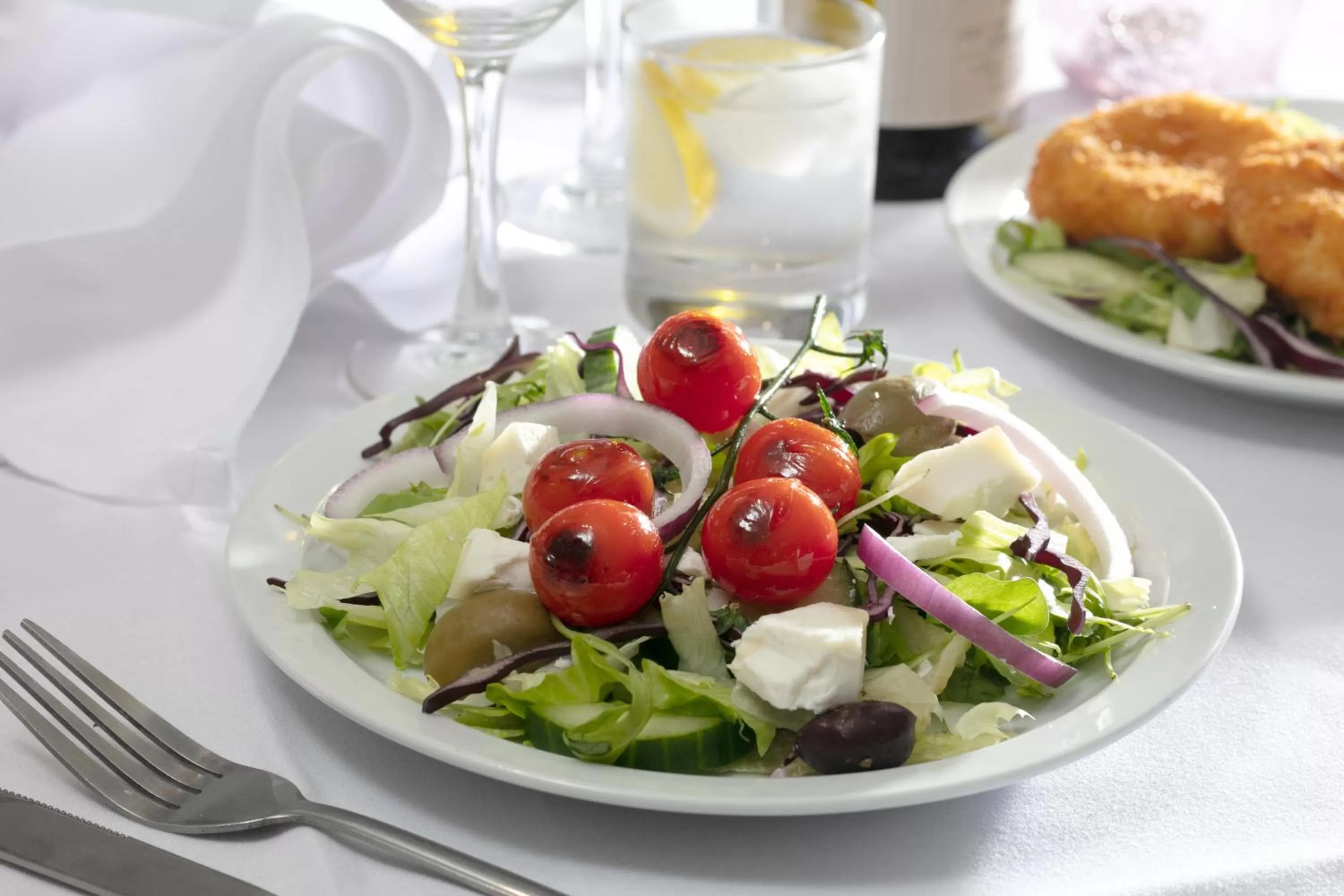 Food and drinks in The Jephson Hotel; BW Signature Collection