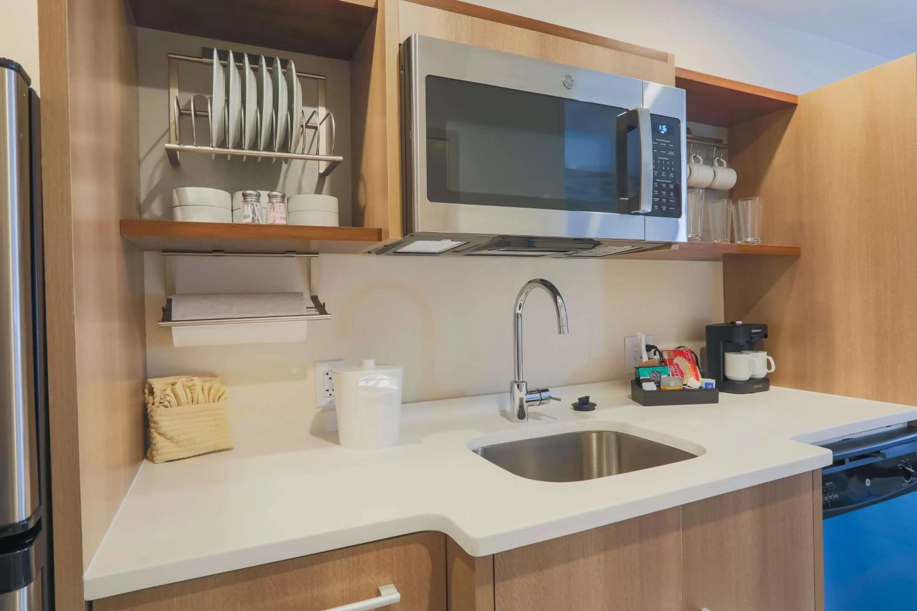 Kitchen or kitchenette in Home2 Suites By Hilton Cumming Atlanta, Ga