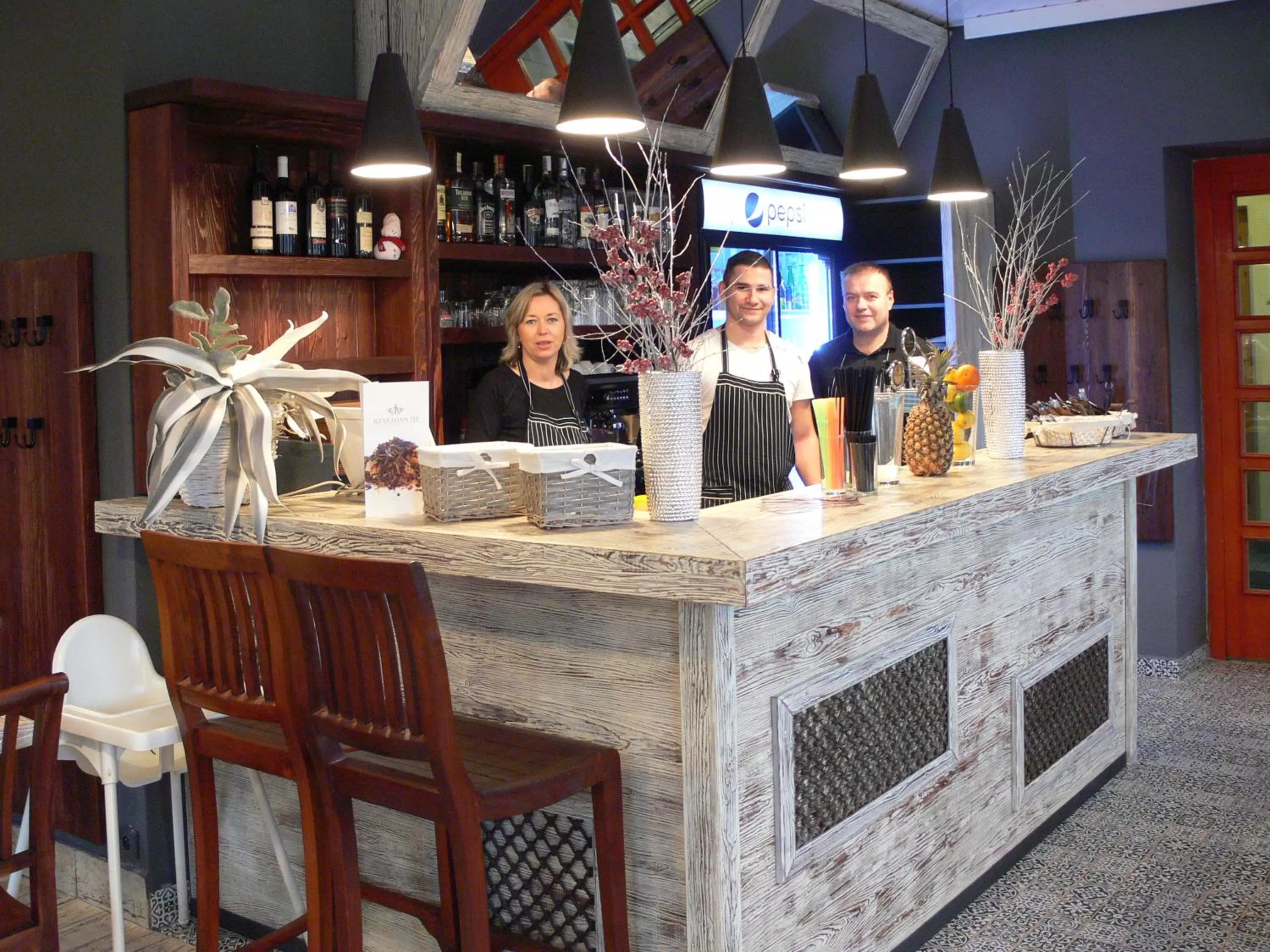 Restaurant/places to eat, Lounge/Bar in Hotel Na Baste