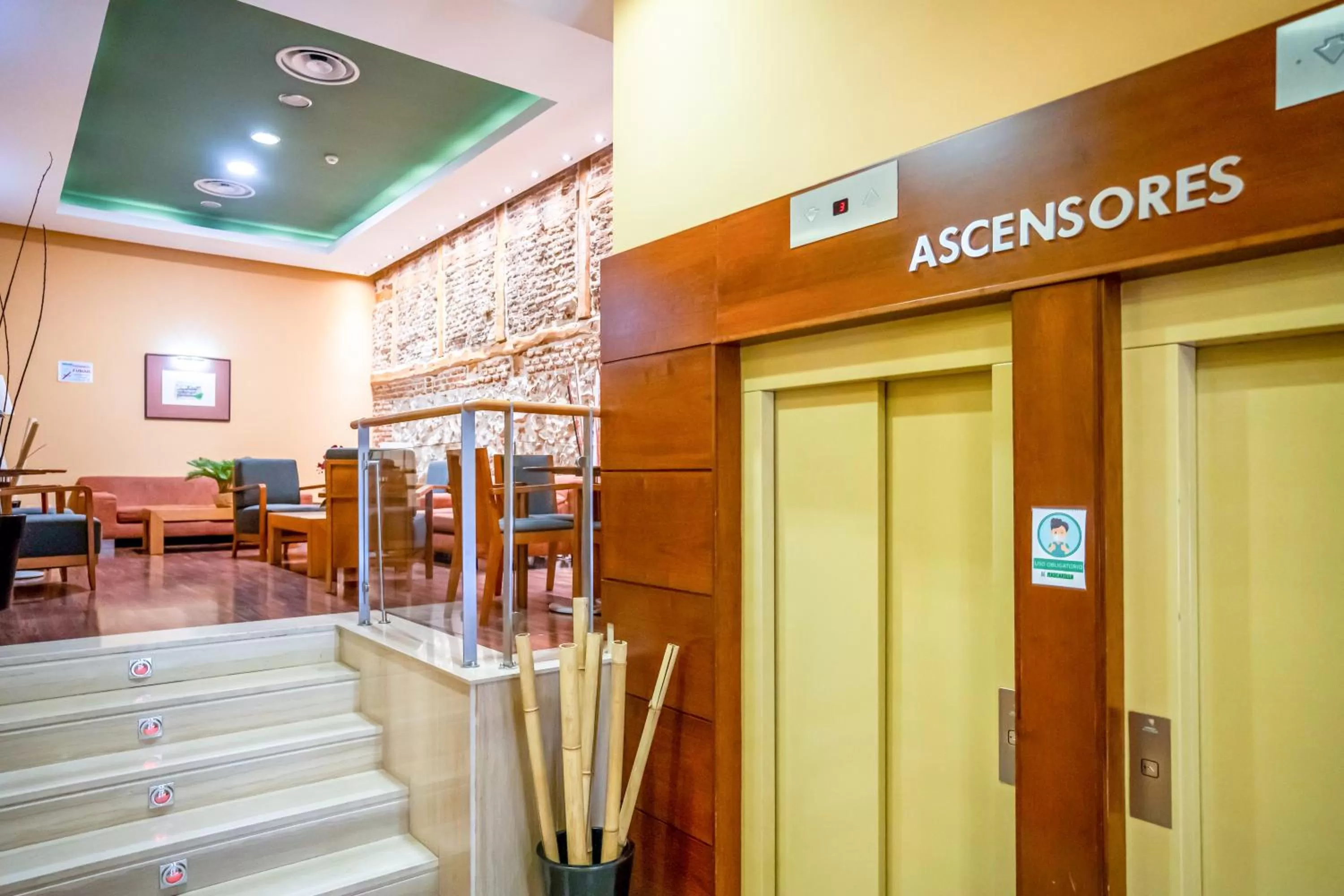 Property building in Victoria 4 Puerta del Sol