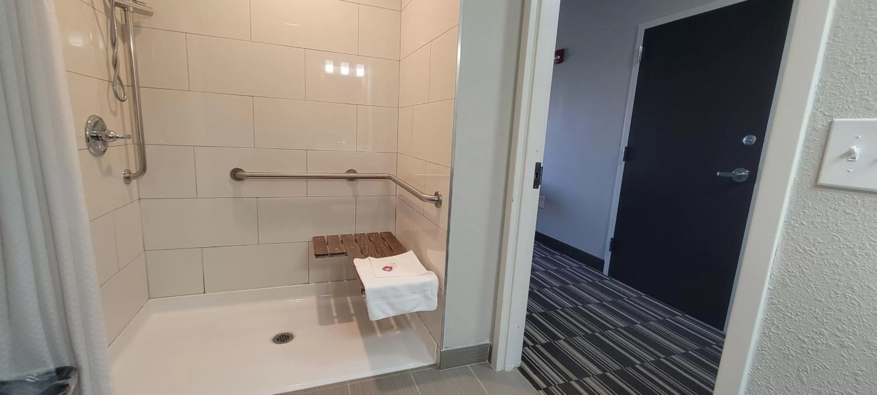 Bathroom in Microtel Inn & Suites by Wyndham Camp Lejeune/Jacksonville