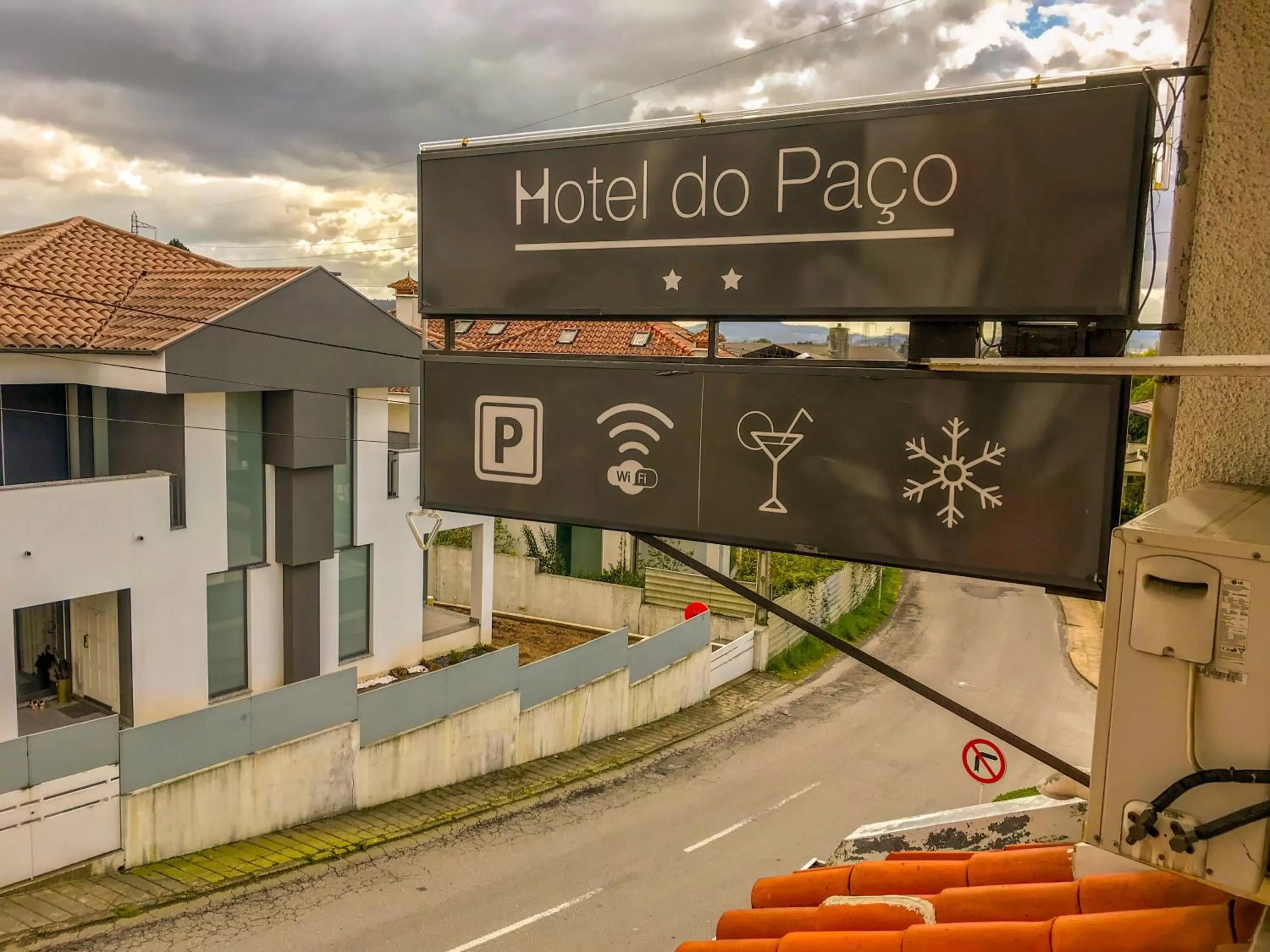 Property logo or sign in Hotel do Paço By VimaHotels