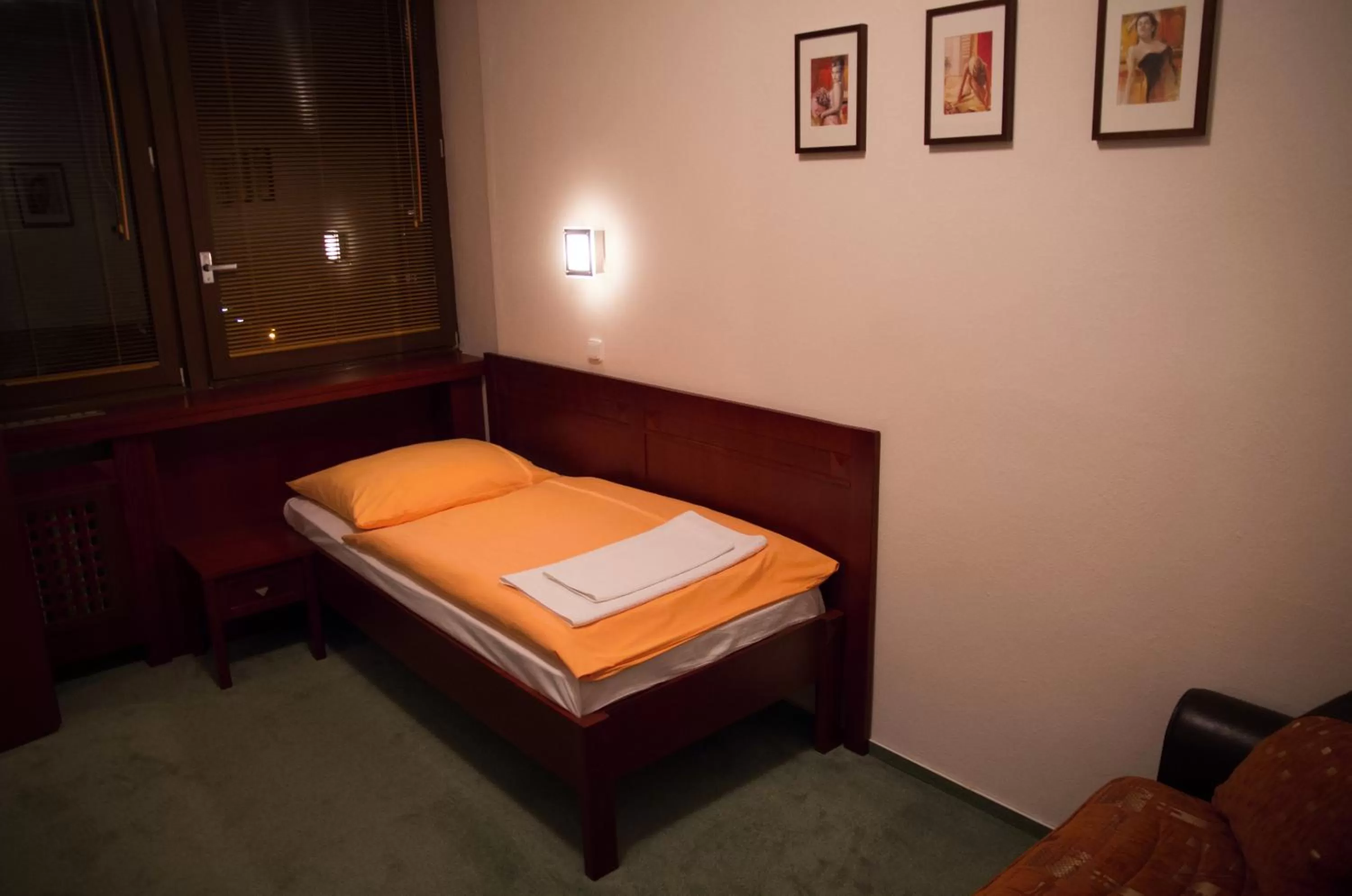 Photo of the whole room, Bed in Hotel Bothe