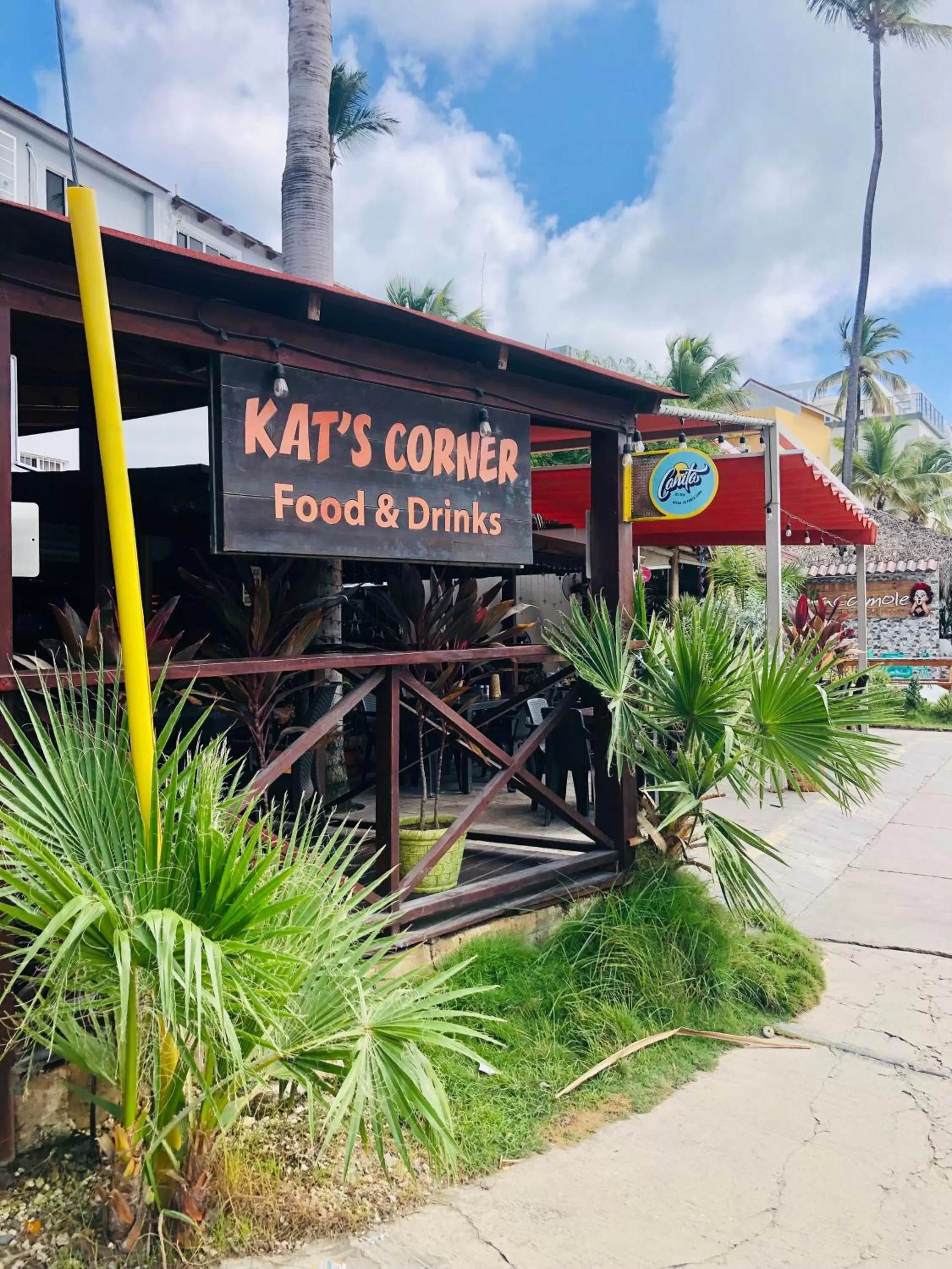 Restaurant/places to eat, Property Building in Los Corales Luxury Villas Beach Club and Spa