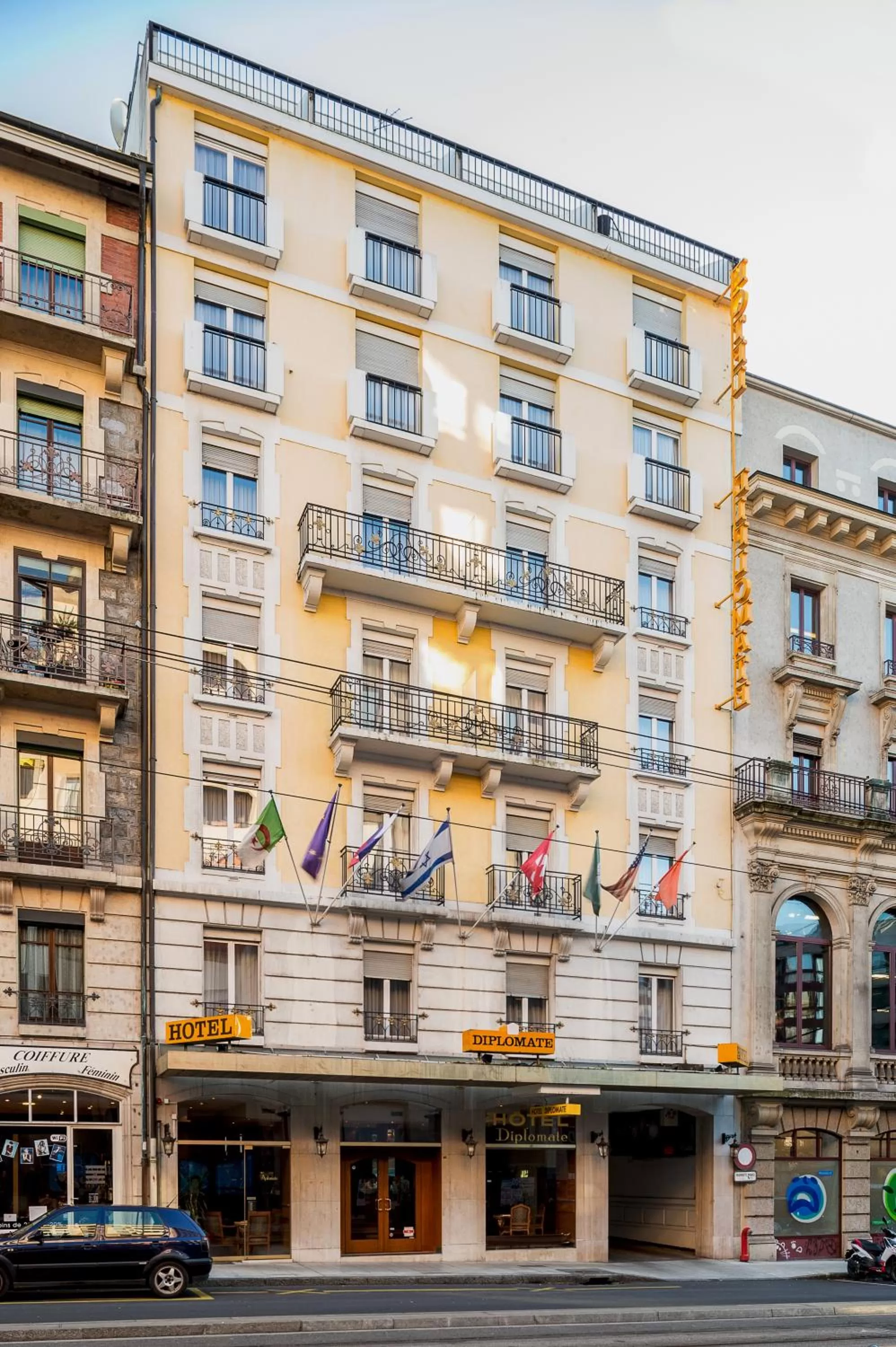 Property building in Hotel Diplomate
