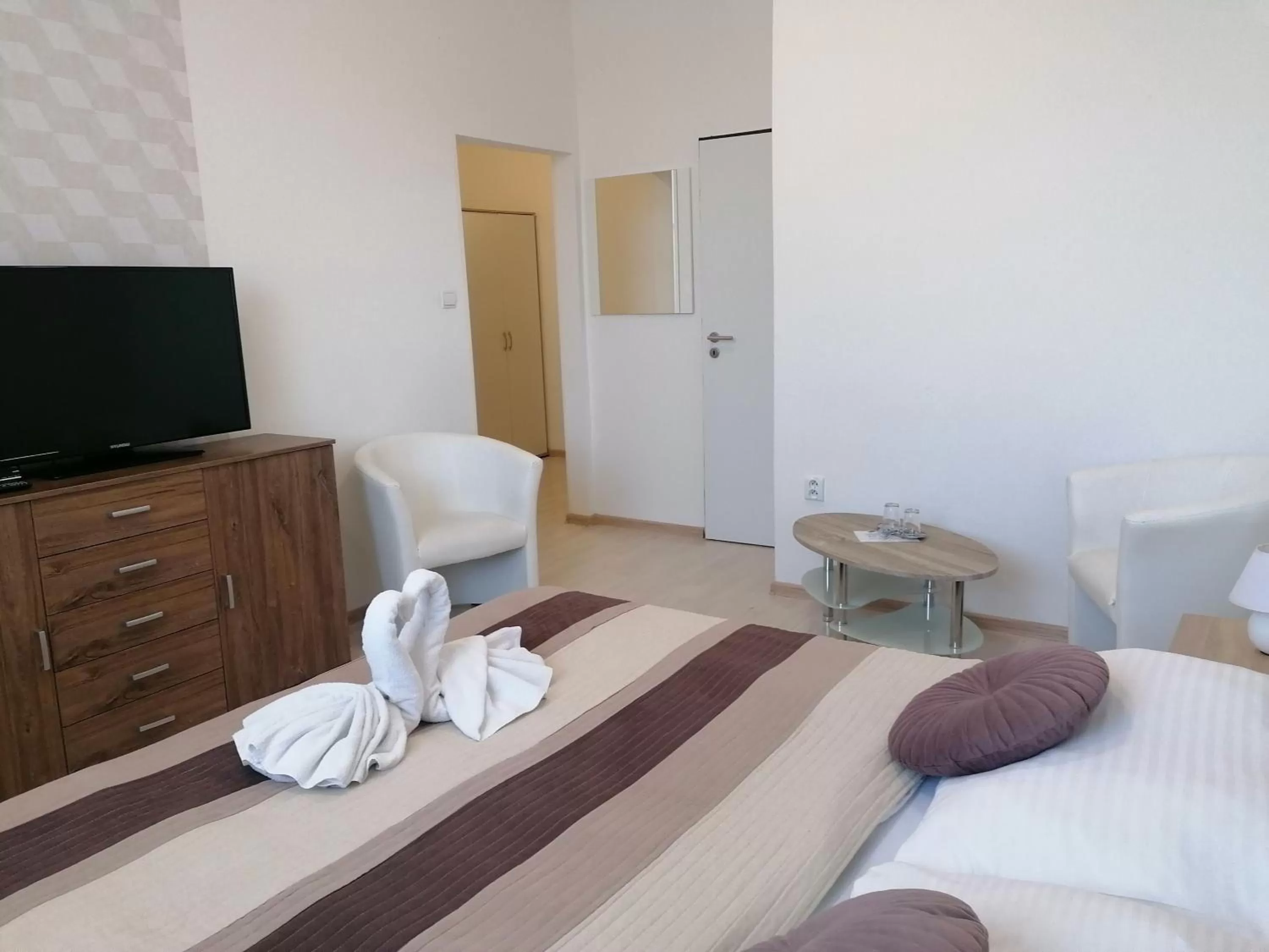 Decorative detail, Bed in Agro Complex Apartments