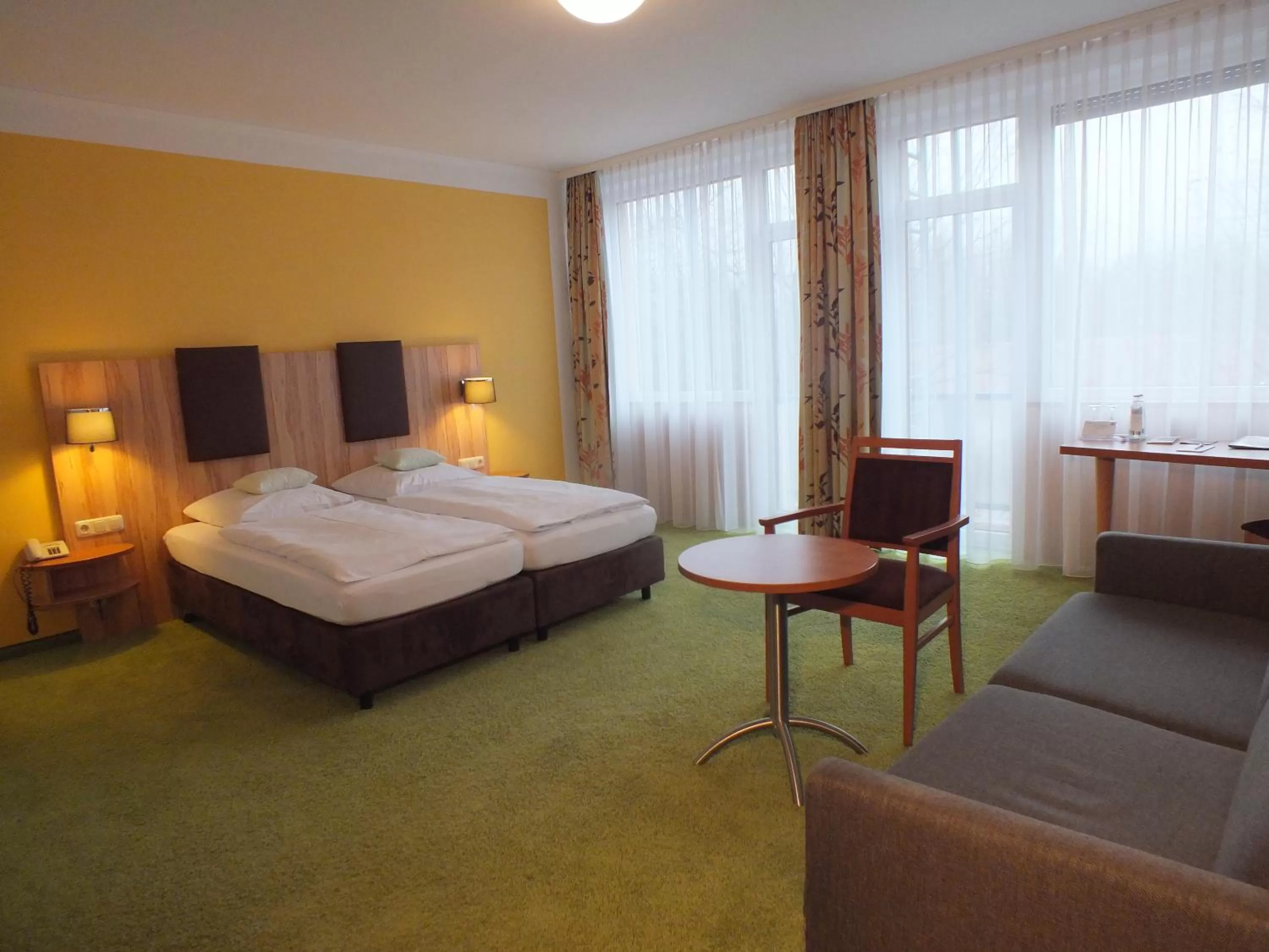 Photo of the whole room, Bed in Hotel Stadt Pasing