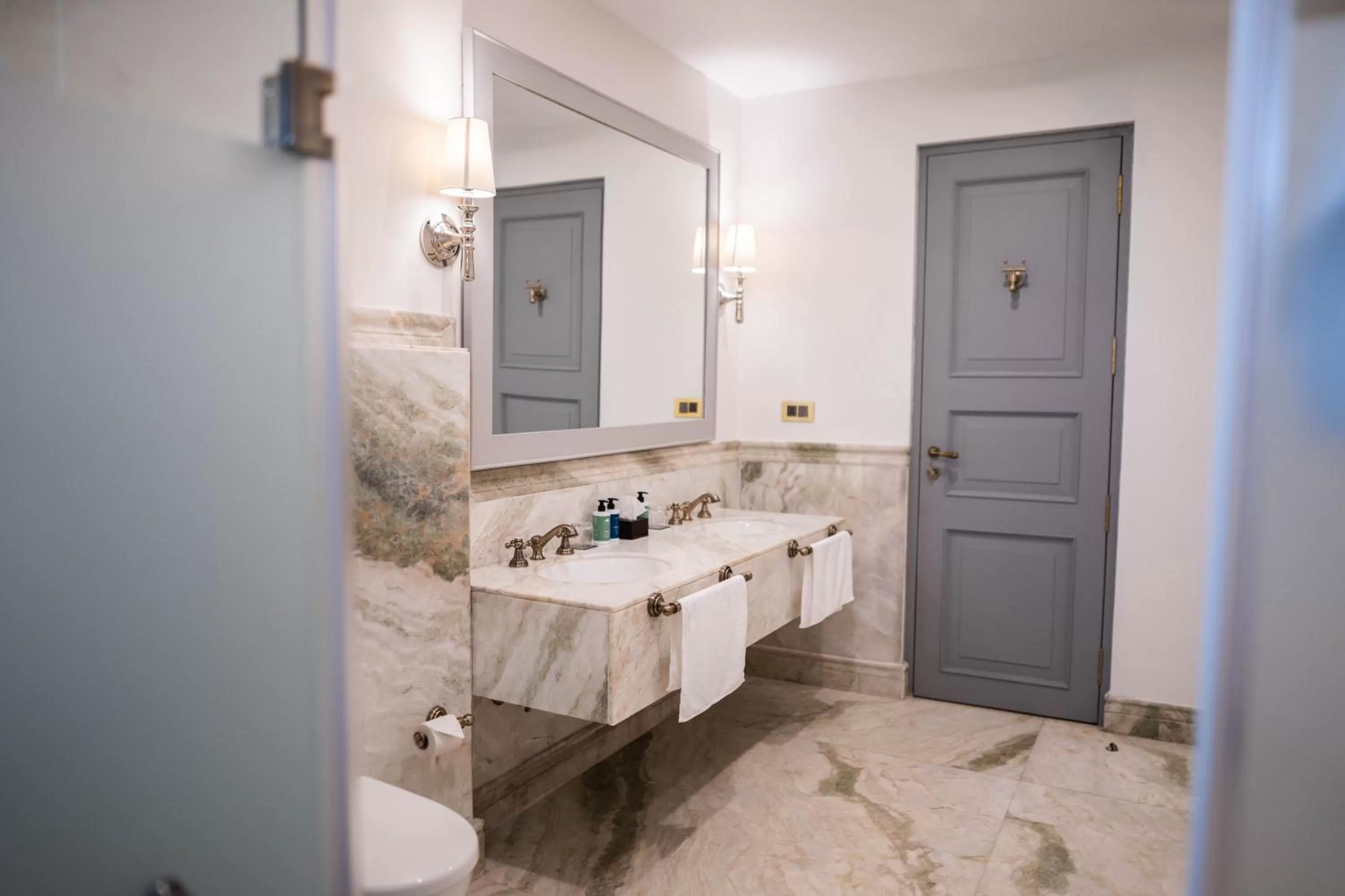 Bathroom in The Source At Sula