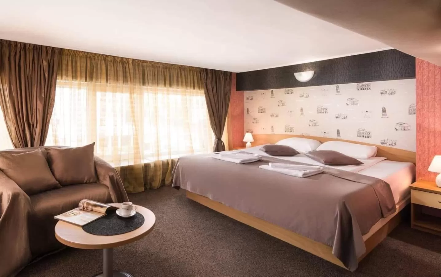 Bed in Hotel Central Point