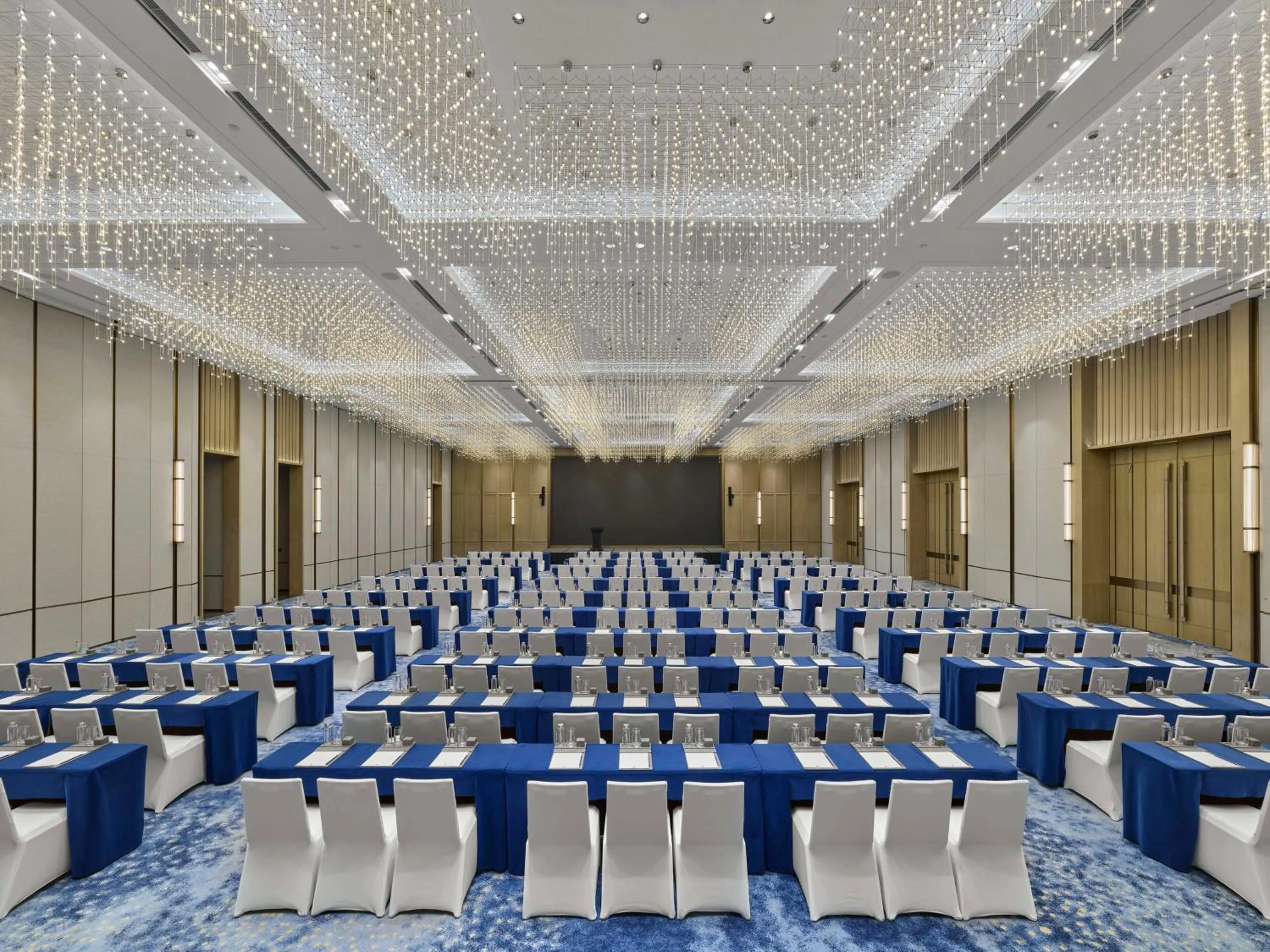 Meeting/conference room in DoubleTree by Hilton Chengdu Riverside - Close to Panda Base and Chengdu East Railway