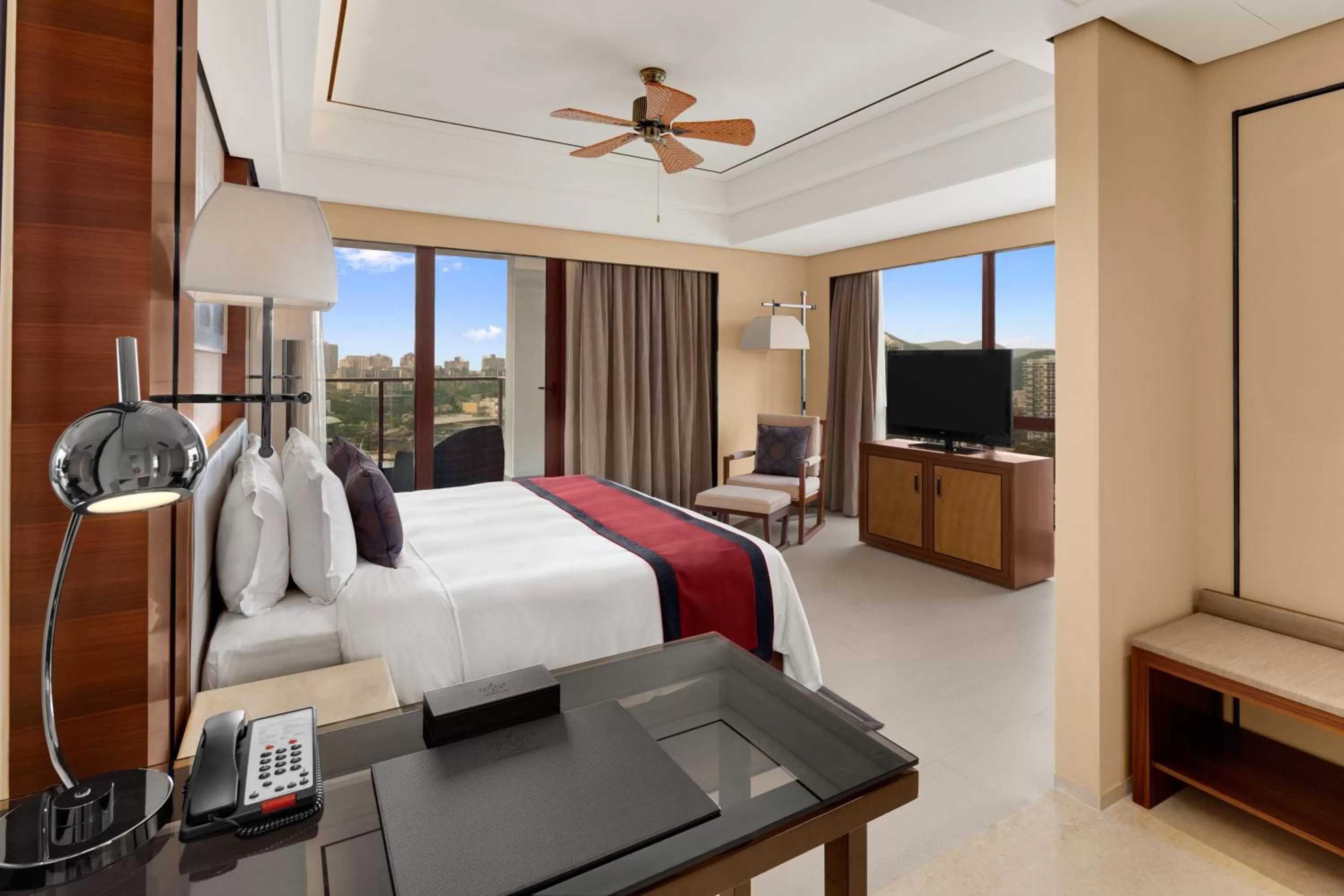 Photo of the whole room, Bed in Crowne Plaza Sanya City Center by IHG