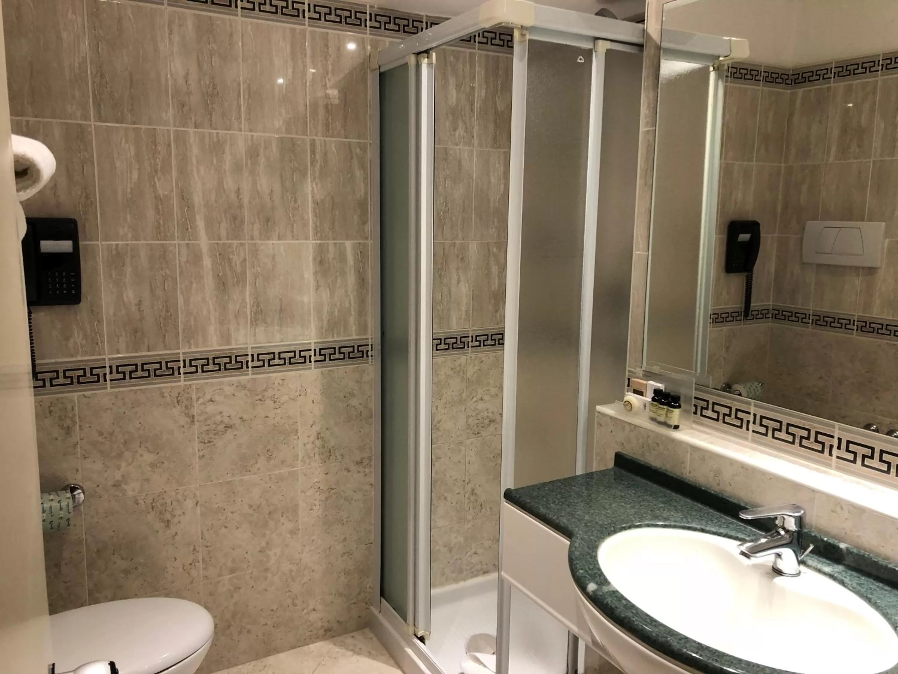 Shower in Hotel Imperiale Rimini & SPA