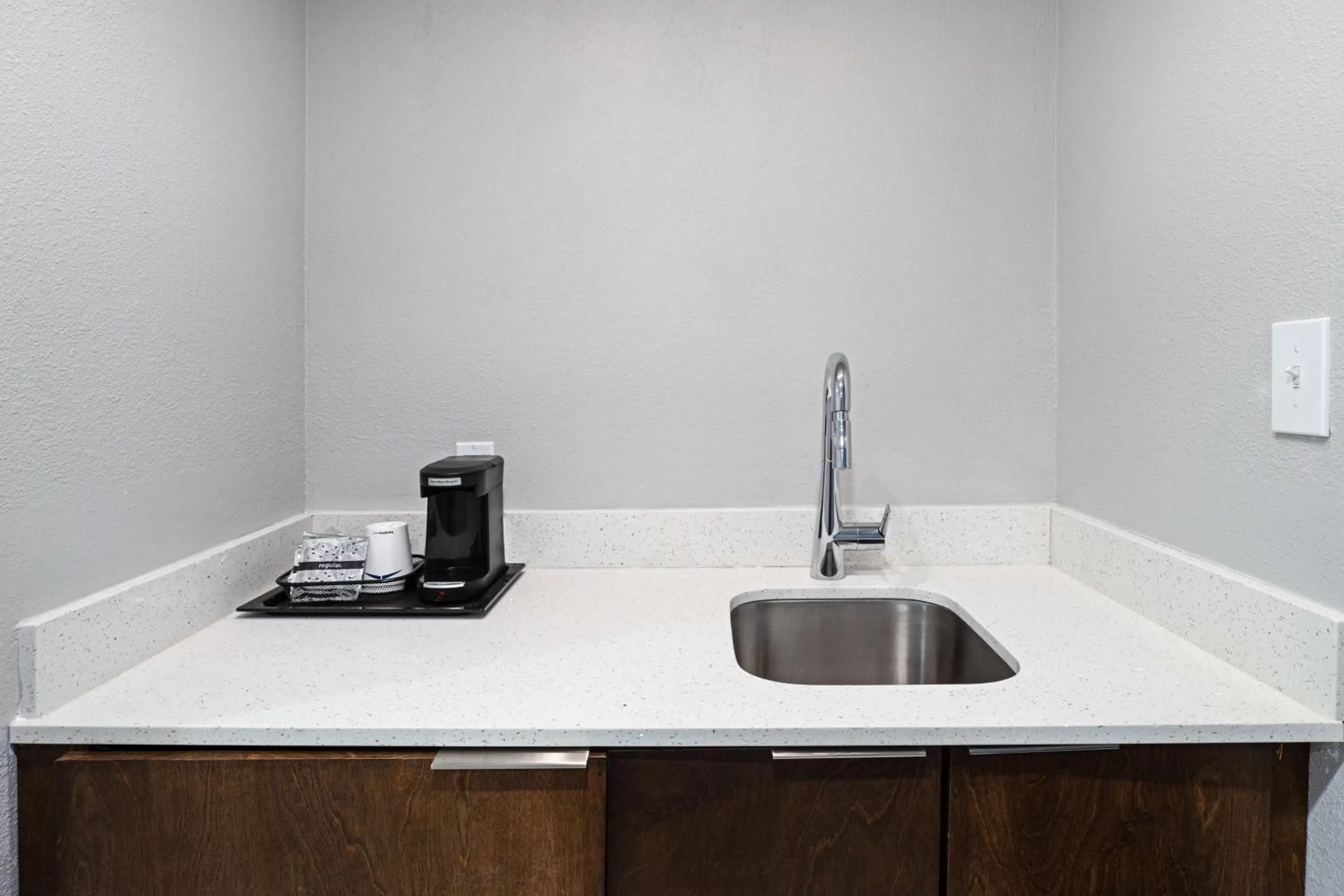 Photo of the whole room in Hampton Inn Richmond/Midlothian Turnpike