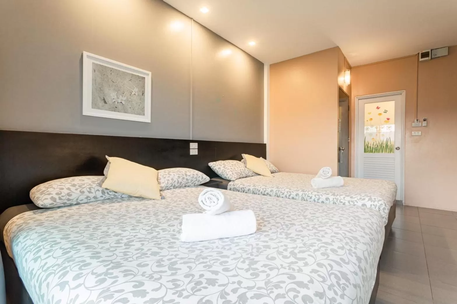 Photo of the whole room, Bed in THE BEACH CHA AM Residence