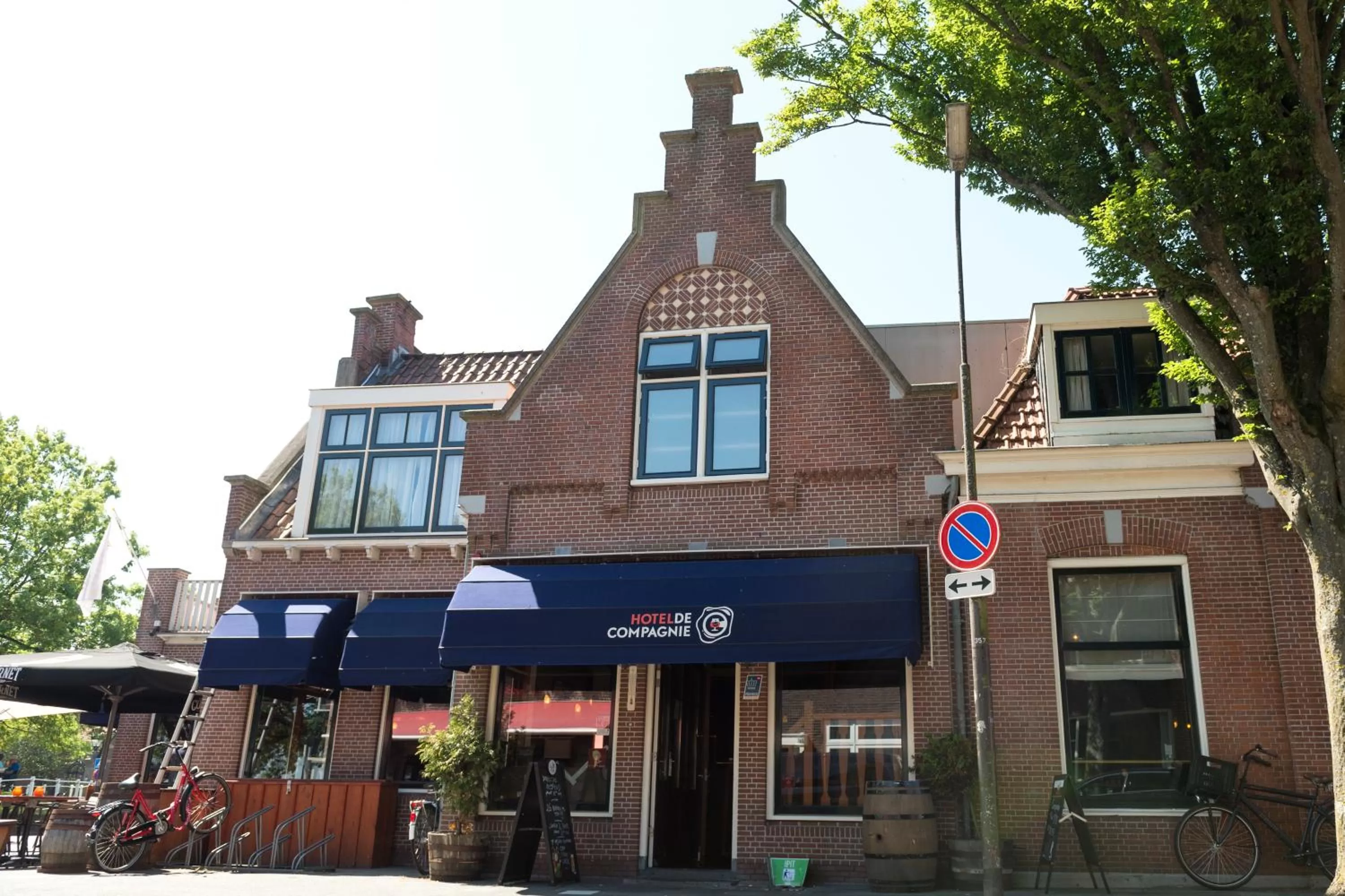 Facade/entrance in Herberg de Compagnie