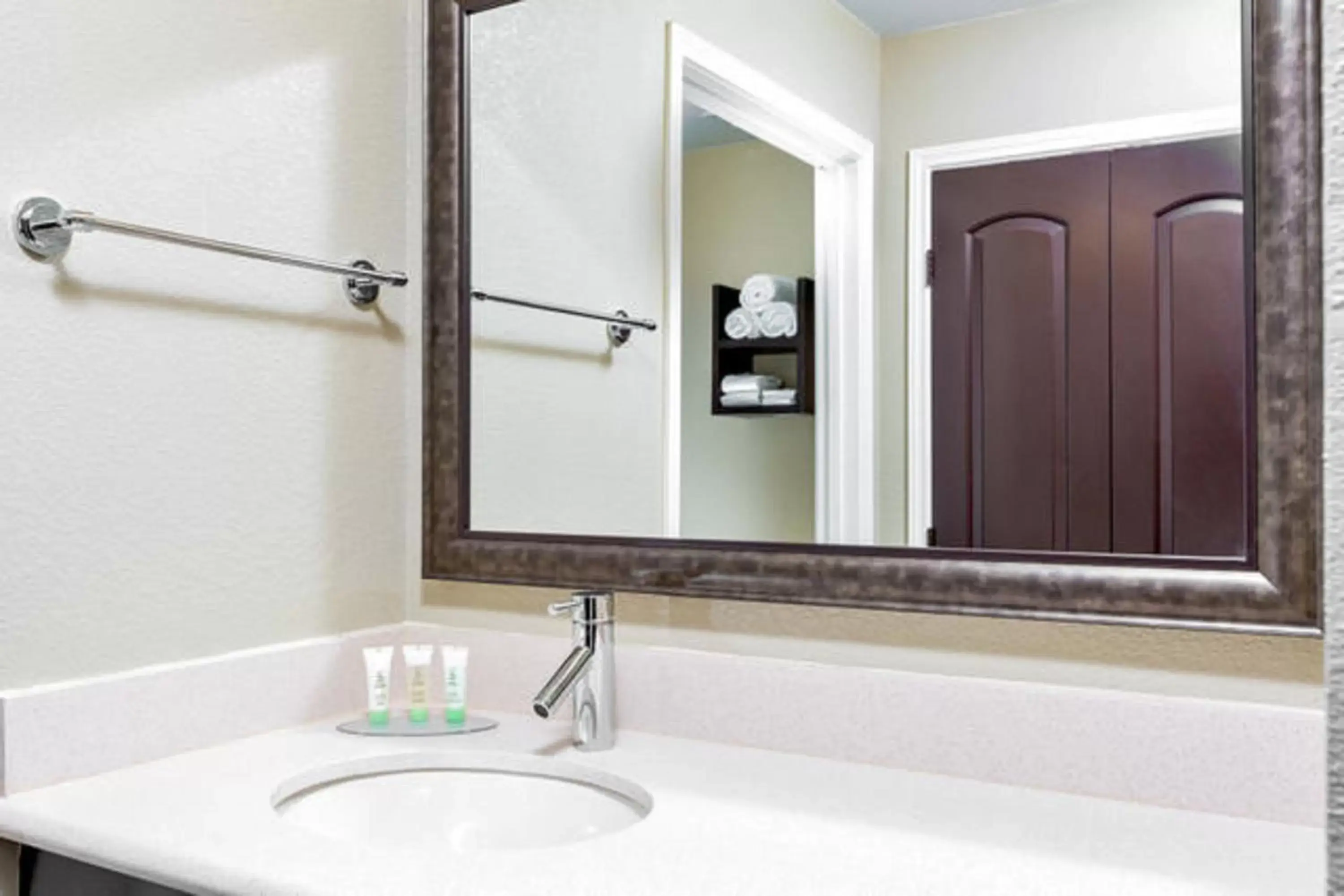 King Studio Suite in Staybridge Suites College Station by IHG King Studio Suite in Staybridge Suites College Station by IHG