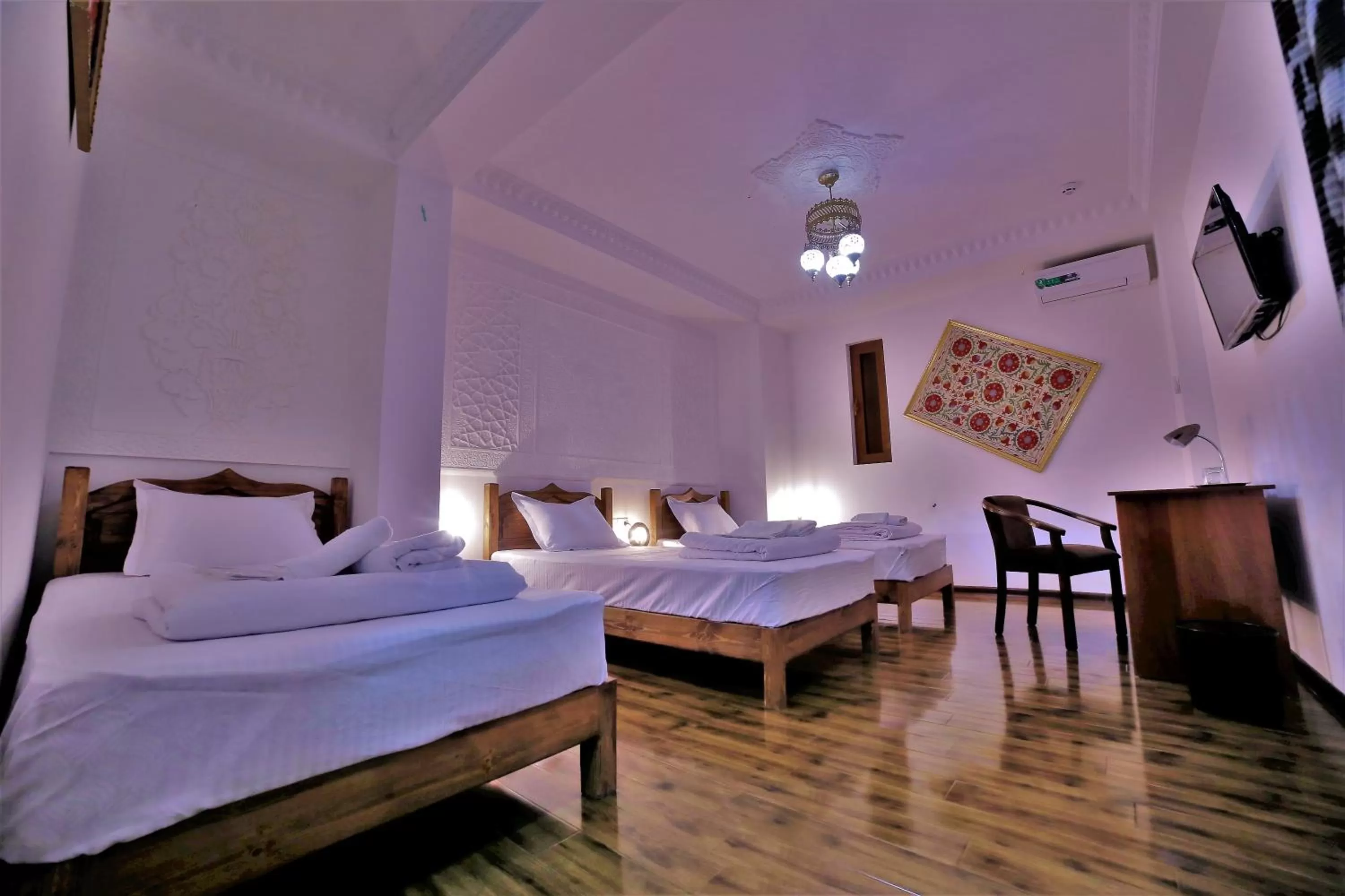 Budget Triple Room in Hotel Ansi Boutique W&S terrace