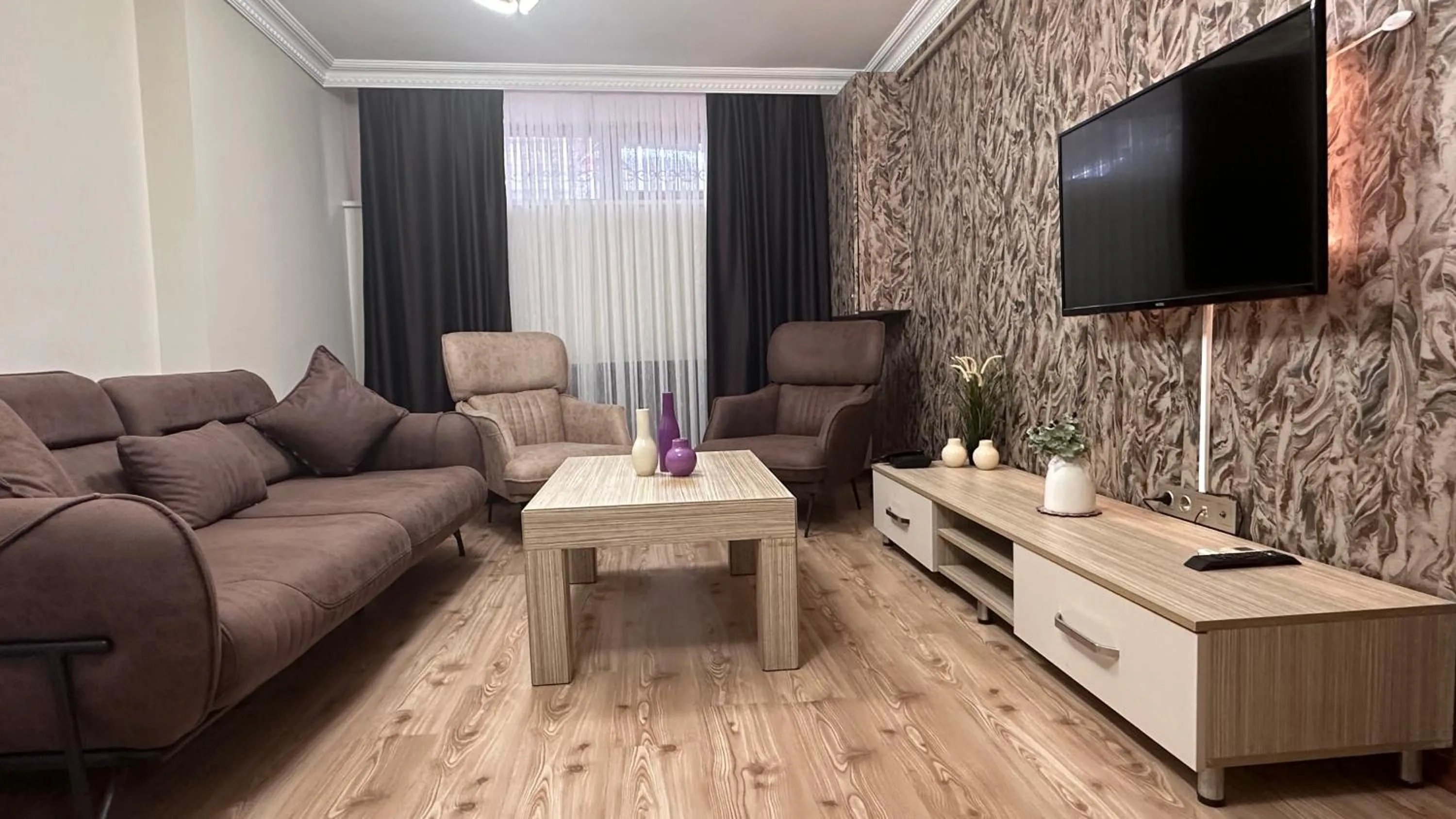 TV and multimedia in Overland Residence