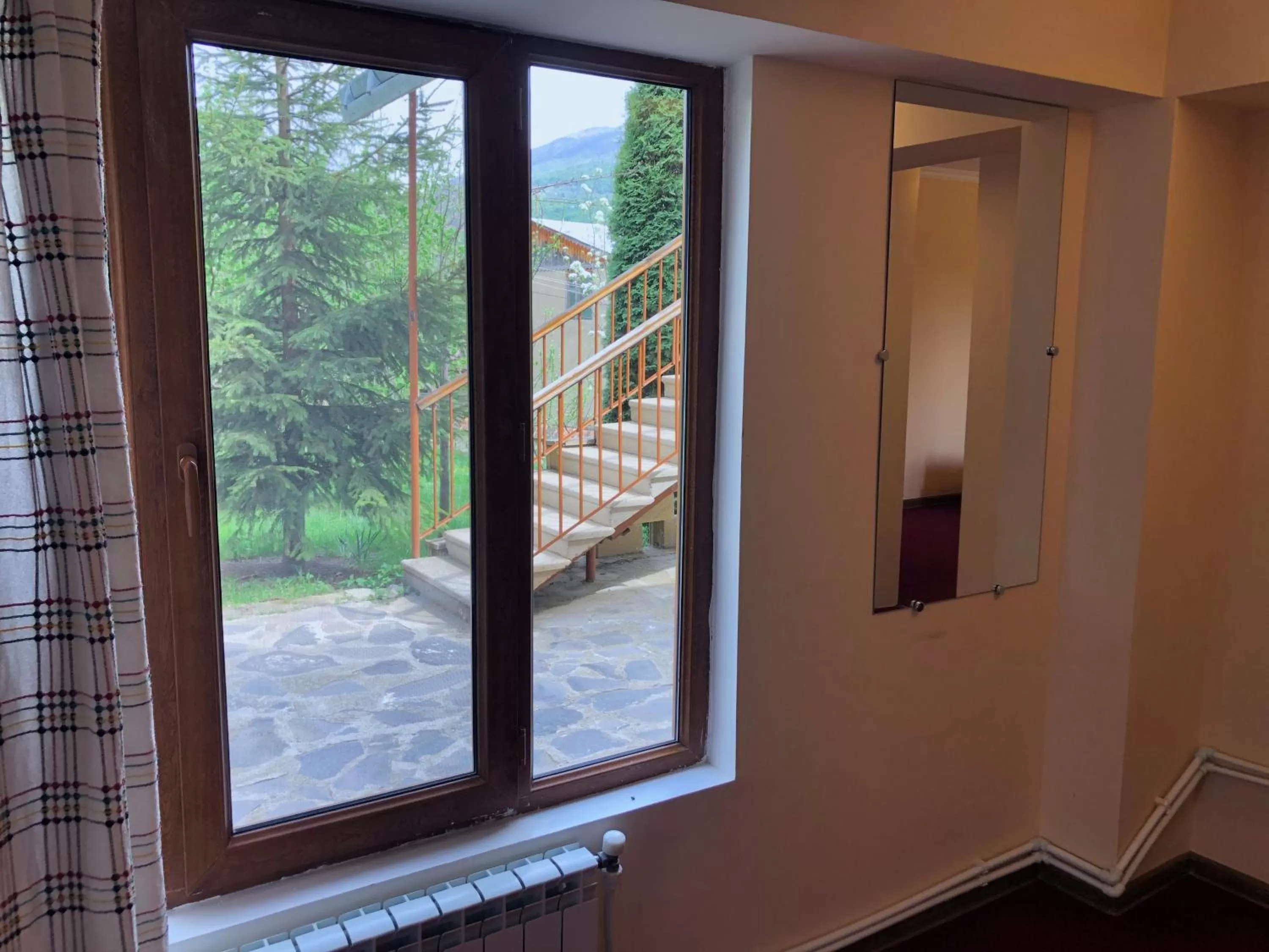 Garden view in Dil Hill by Sam