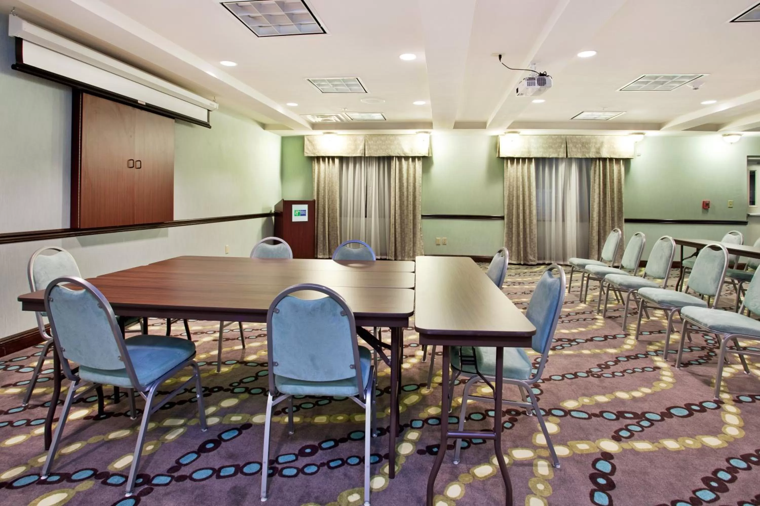Meeting/conference room in Holiday Inn Express Hotel & Suites Picayune by IHG